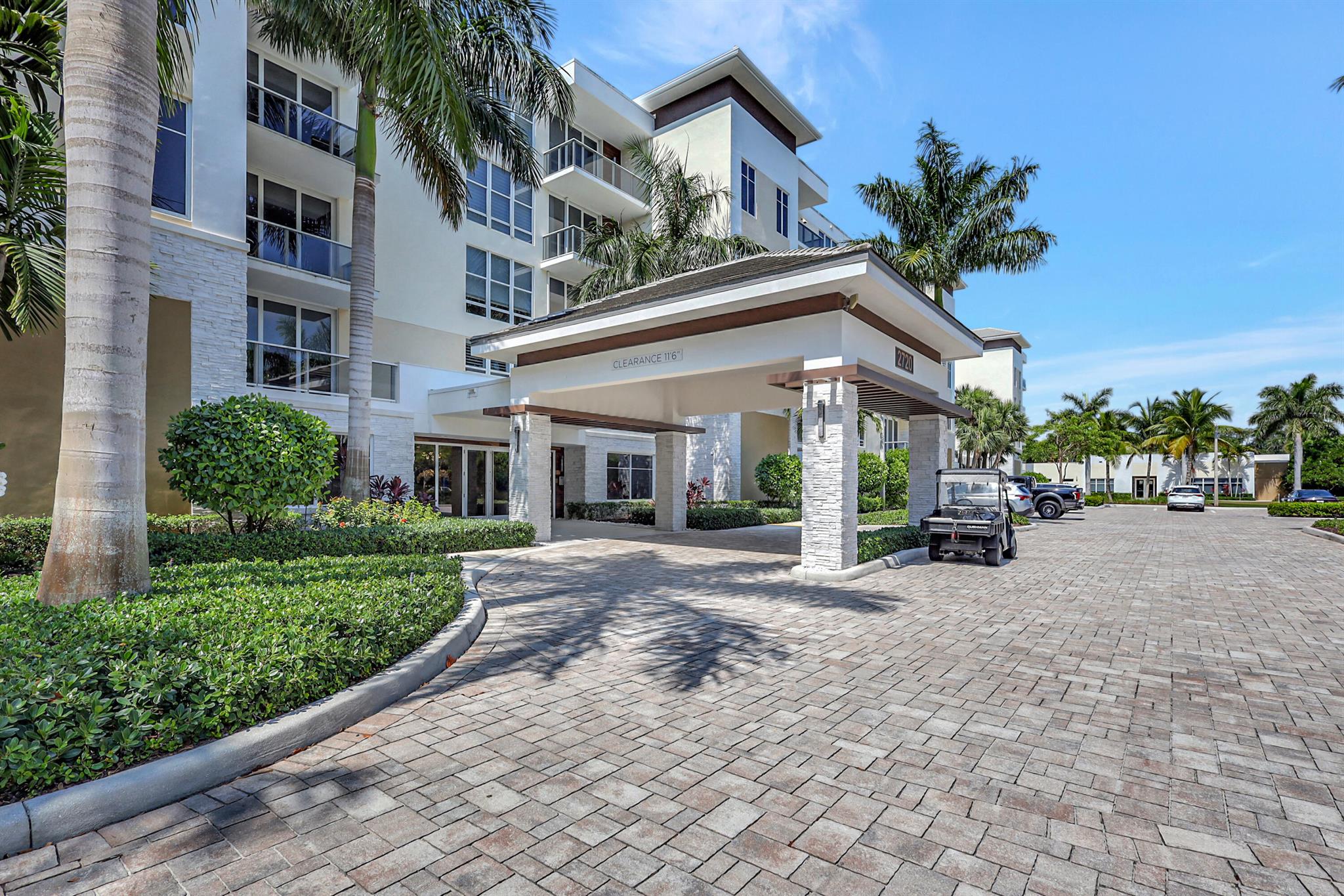 AZURE CONDO - Residential