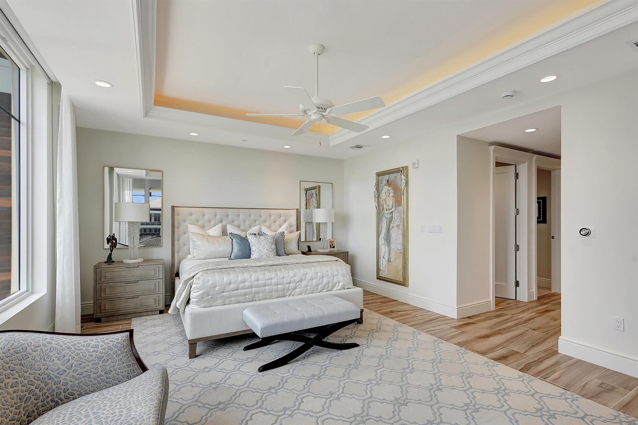 AZURE CONDO - Residential