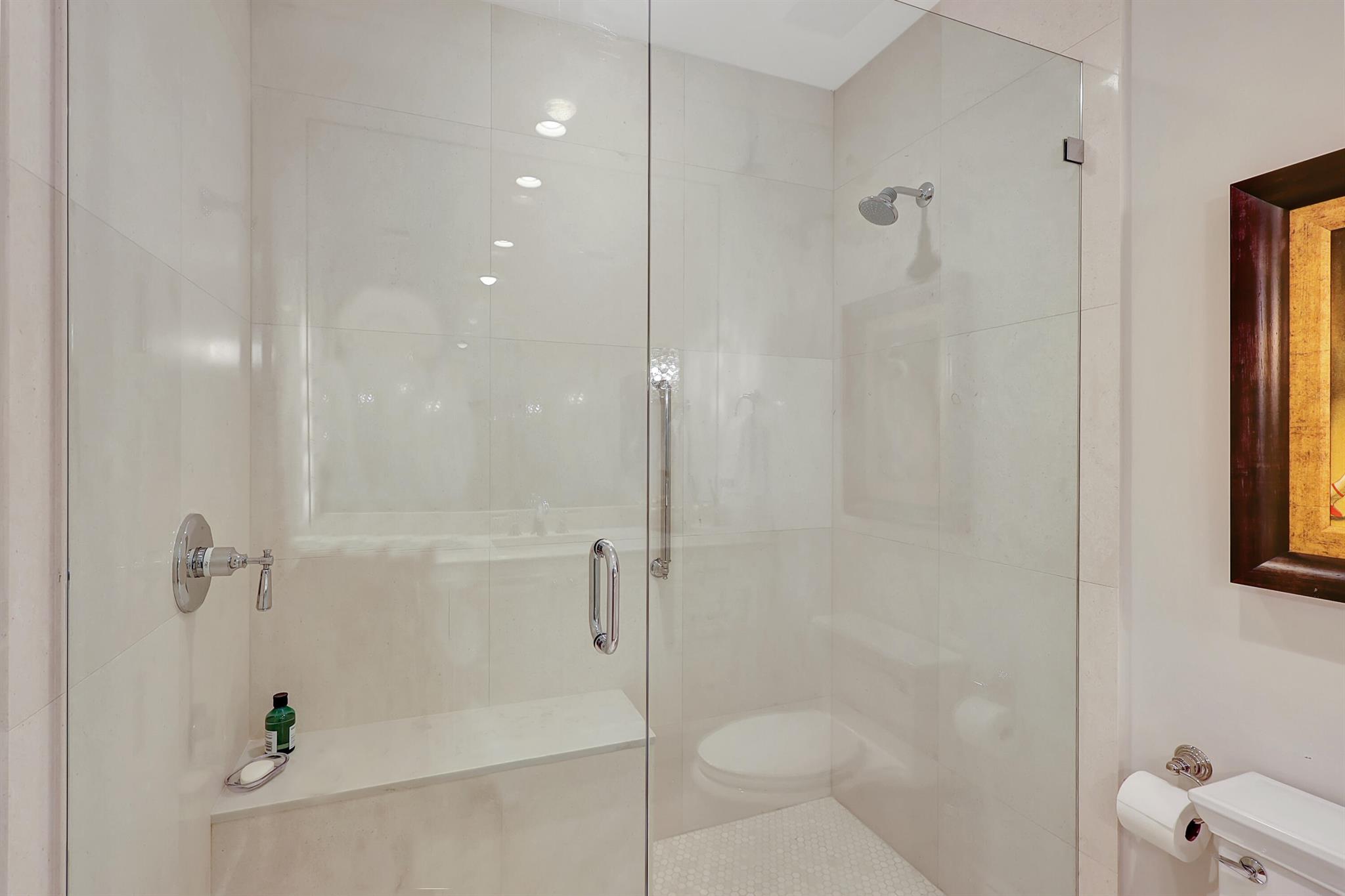 AZURE CONDO - Residential