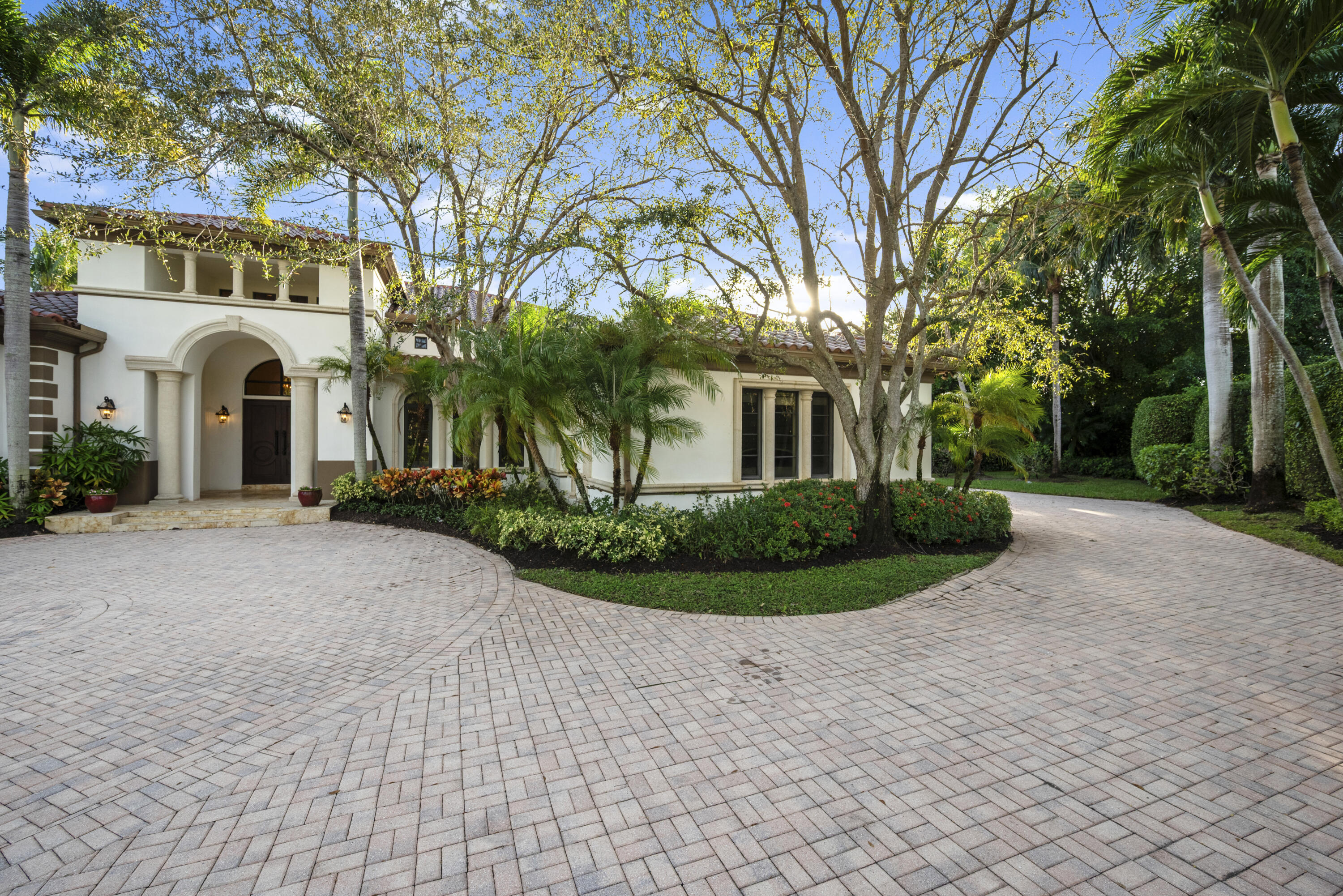 VINTAGE OAKS - Residential