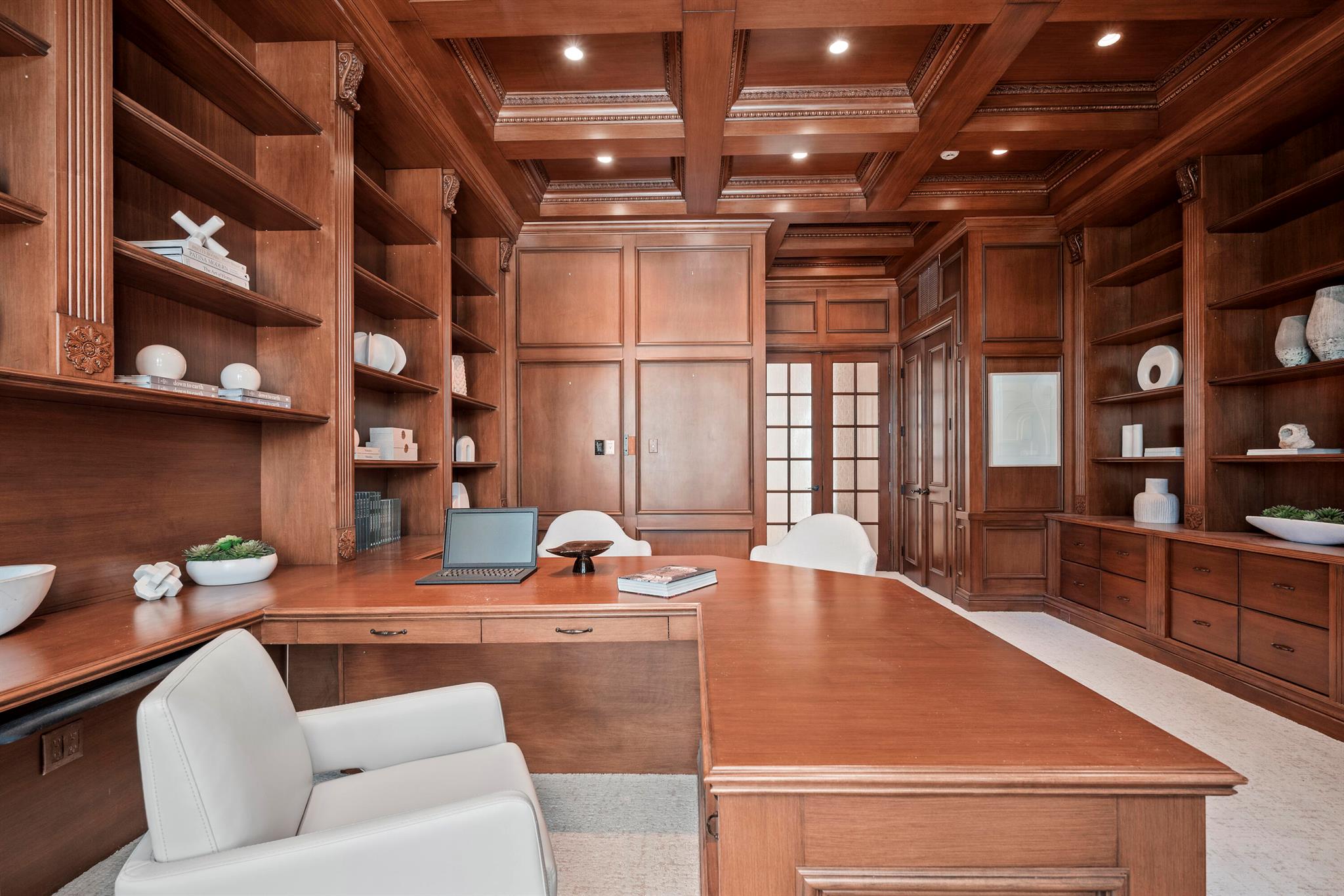 VINTAGE OAKS - Residential