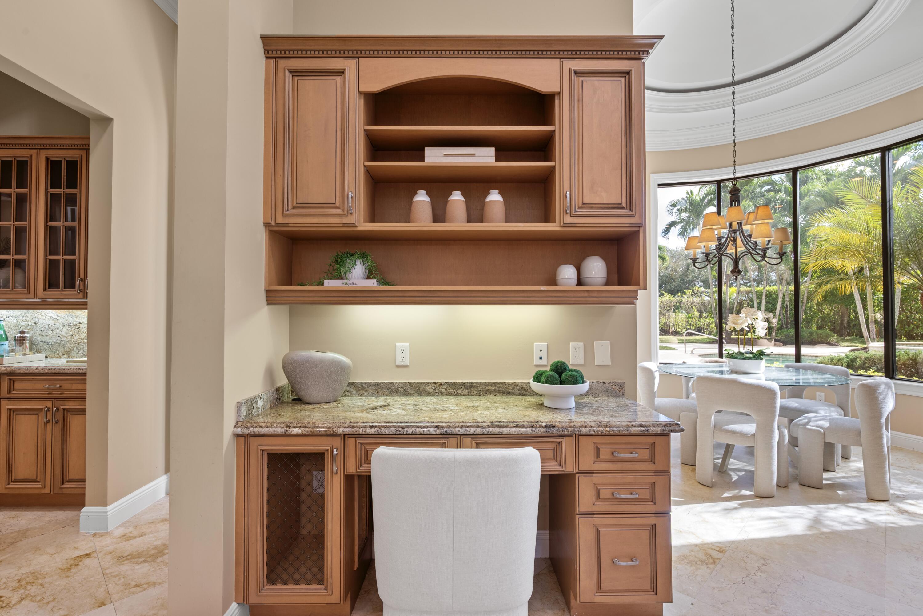 VINTAGE OAKS - Residential