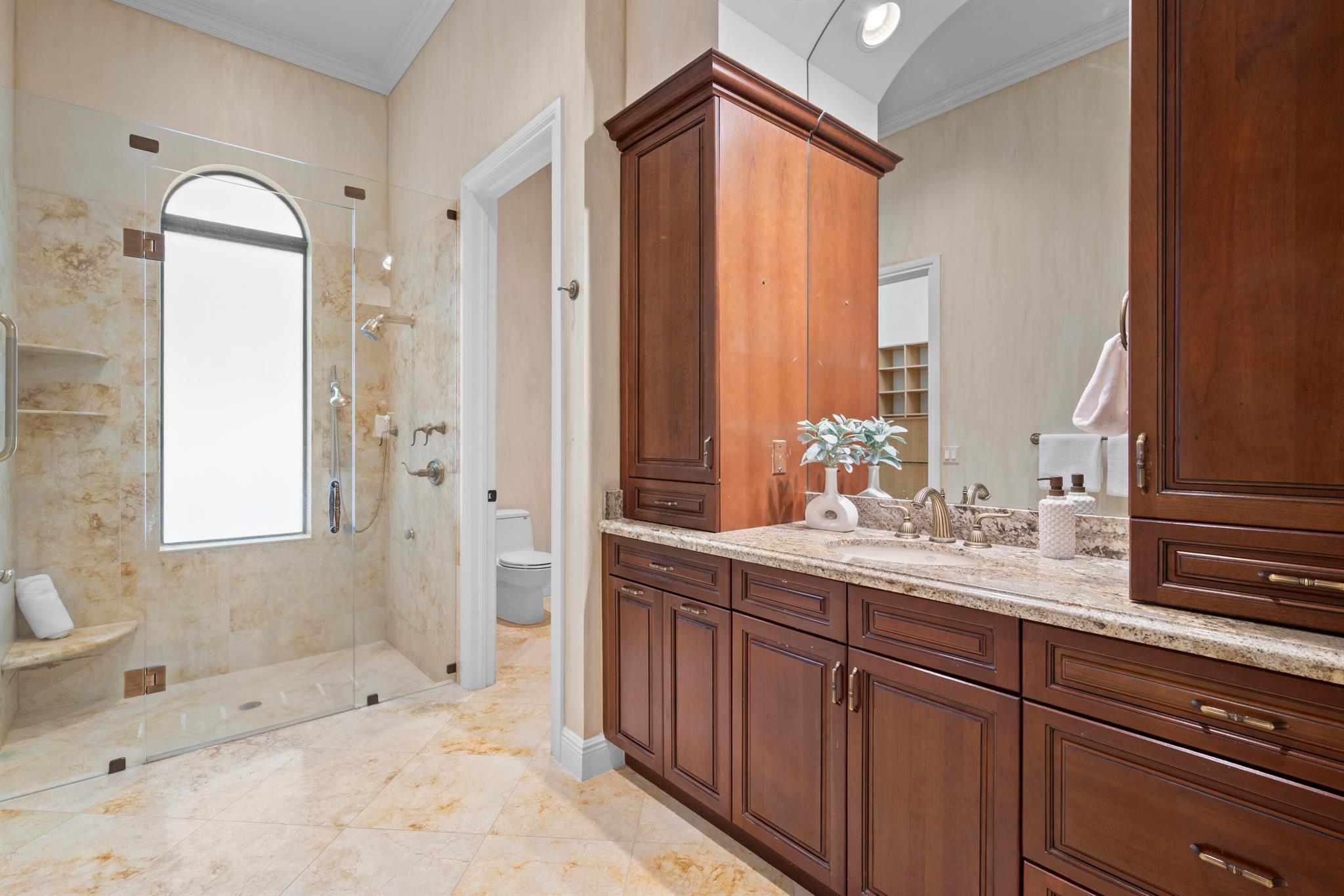 VINTAGE OAKS - Residential