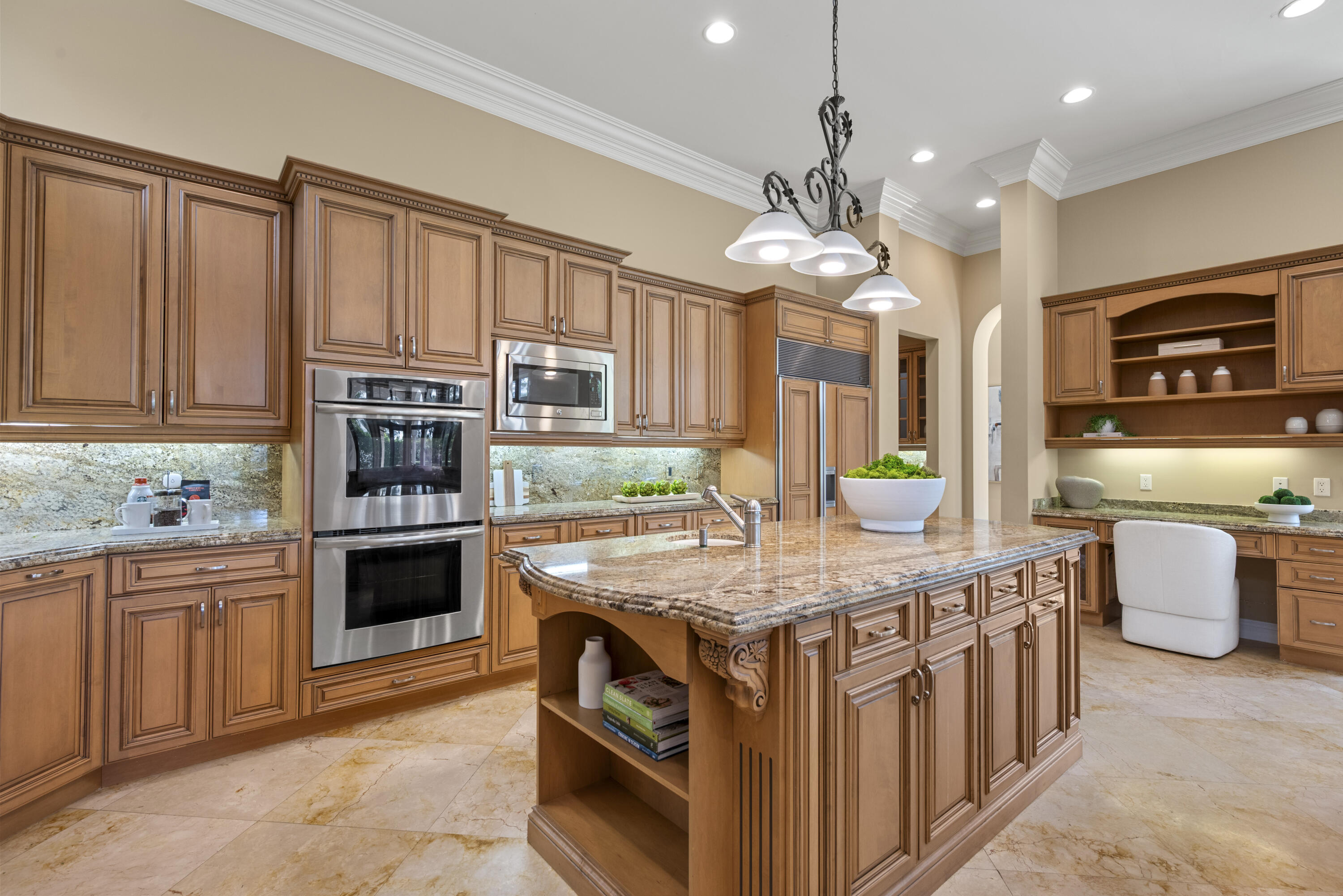 VINTAGE OAKS - Residential