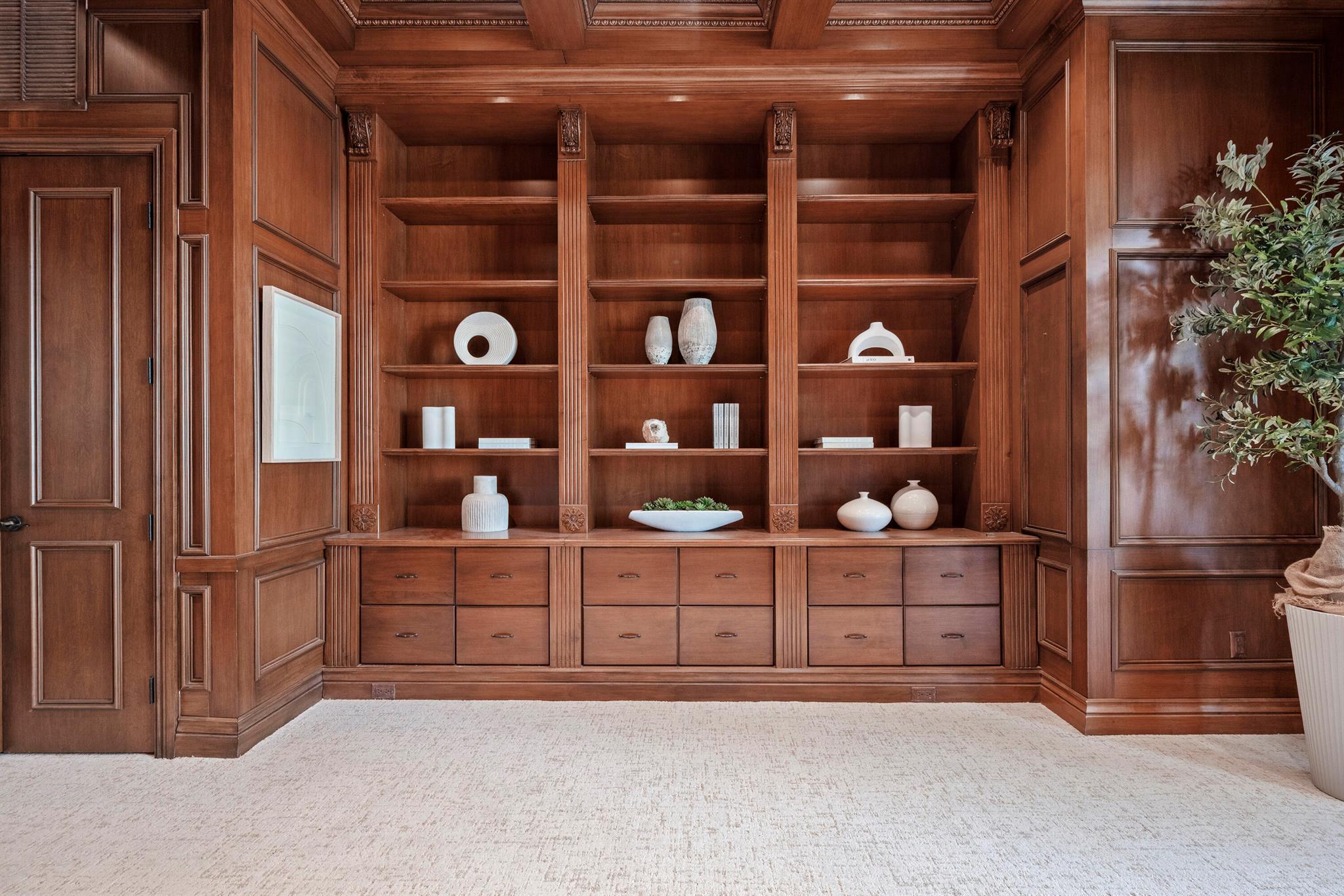 VINTAGE OAKS - Residential