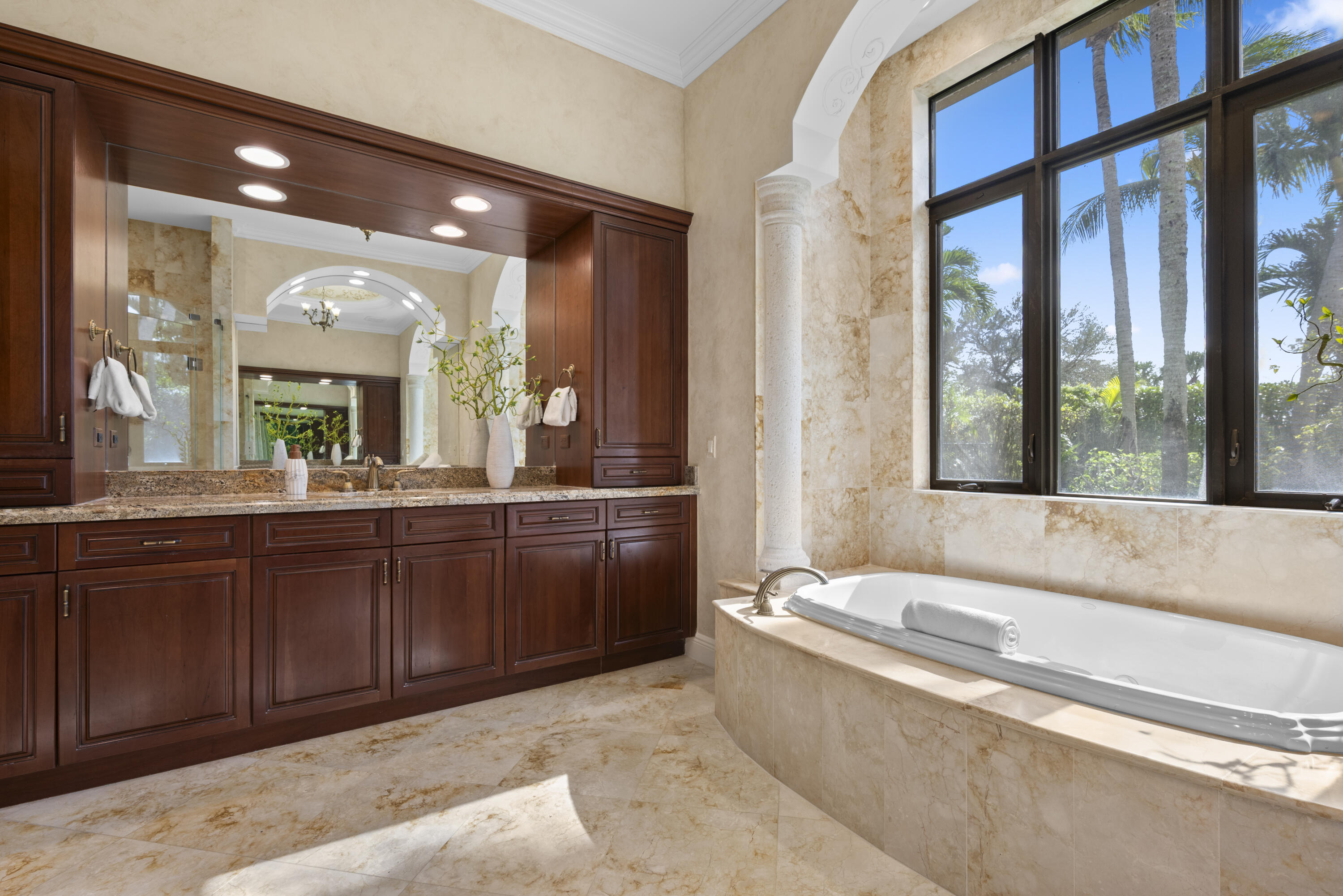 VINTAGE OAKS - Residential