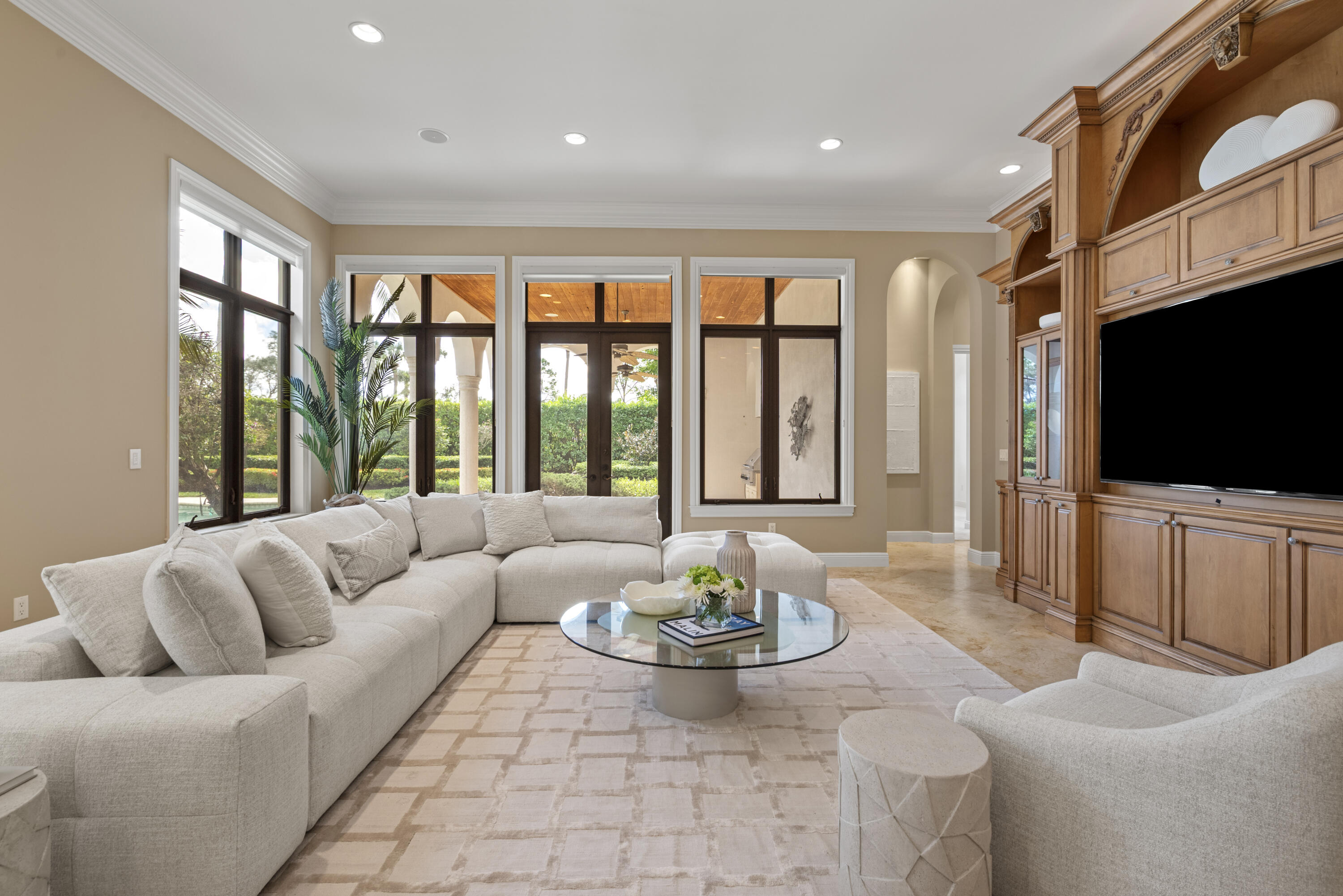 VINTAGE OAKS - Residential