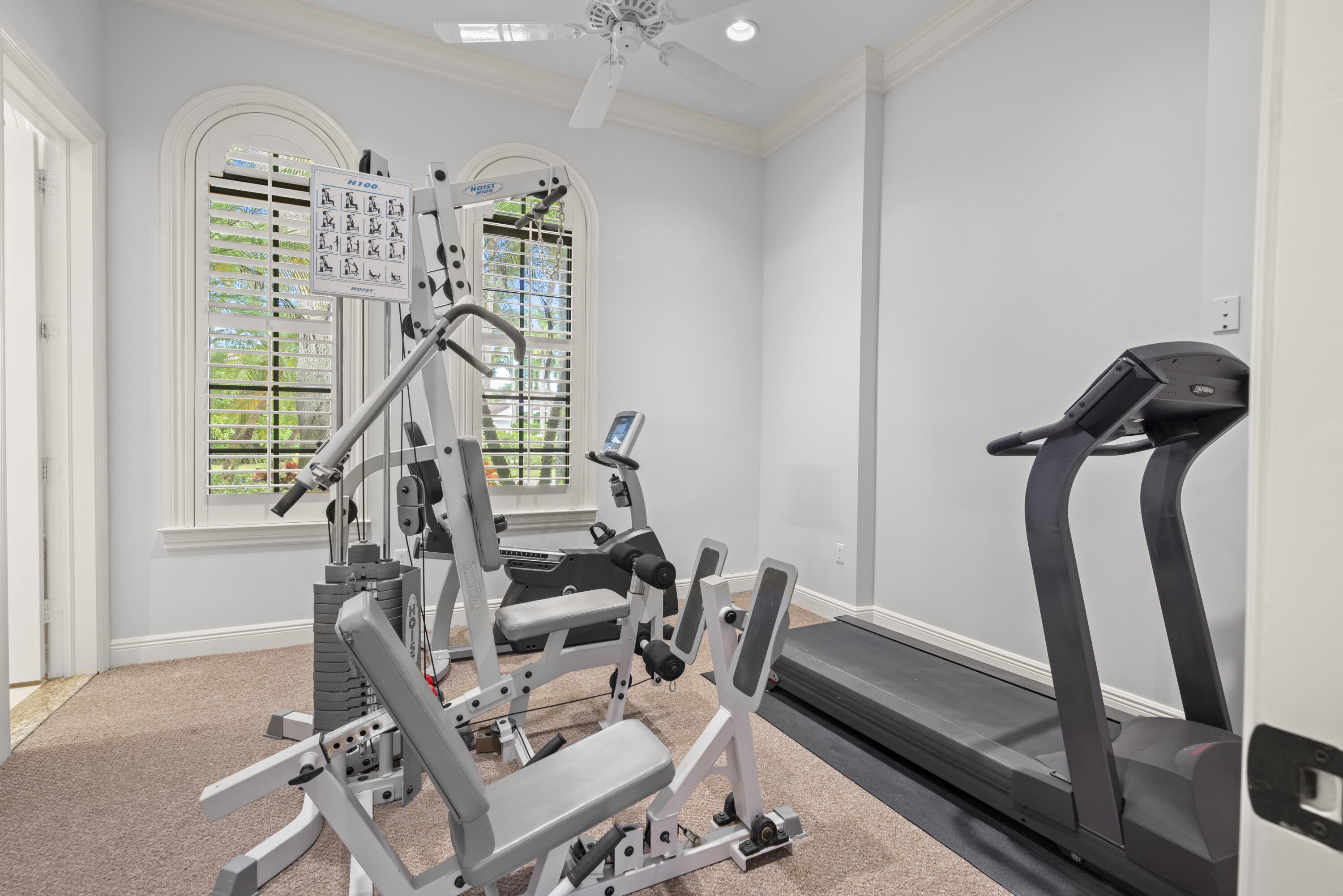 VINTAGE OAKS - Residential