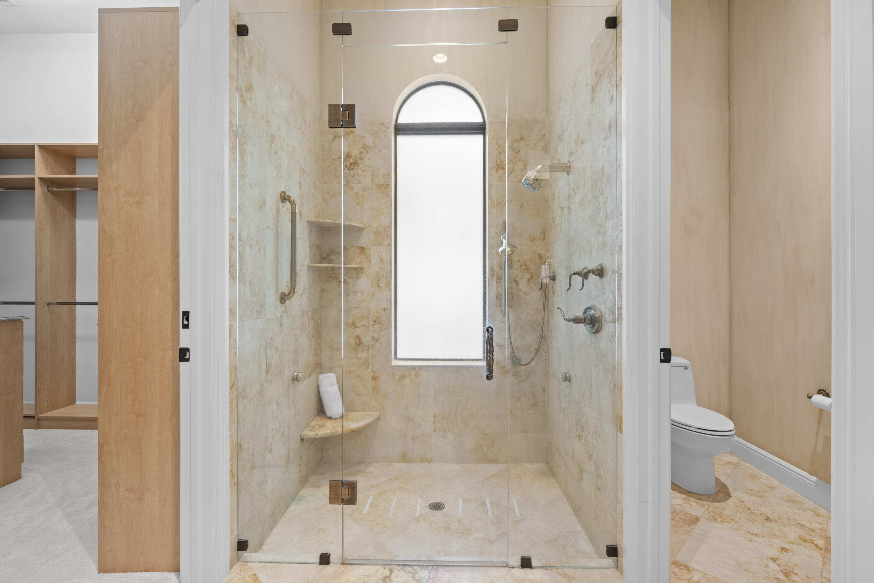 VINTAGE OAKS - Residential