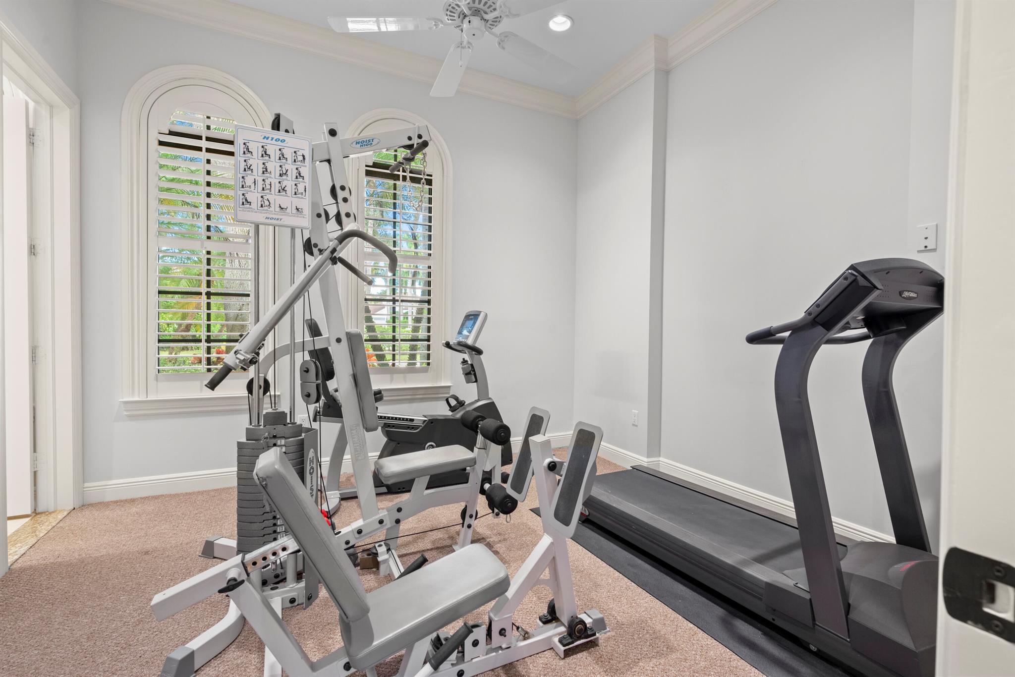 VINTAGE OAKS - Residential