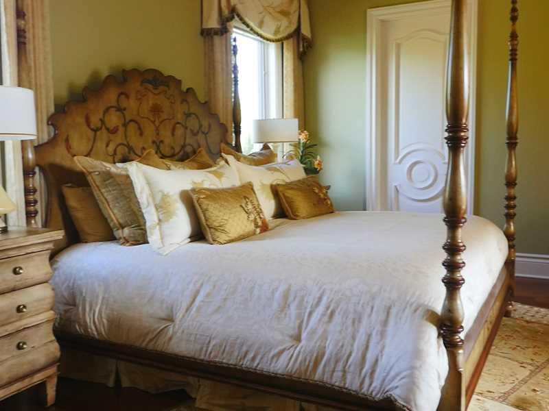 HARBORAGE ISLE - Residential