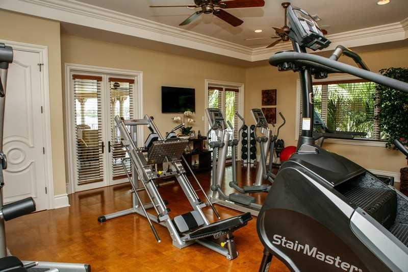 HARBORAGE ISLE - Residential