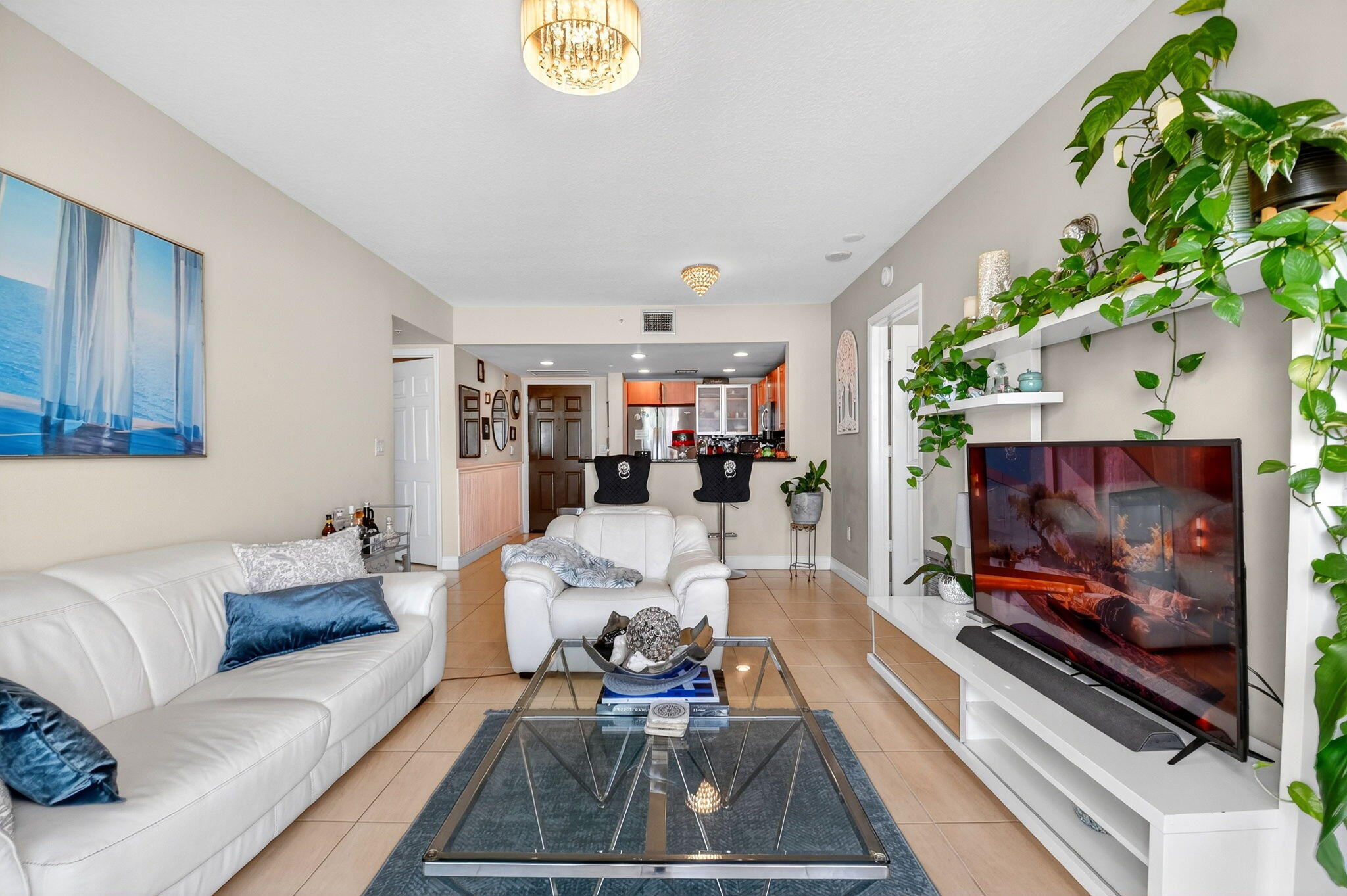 610 CLEMATIS CONDO - Residential