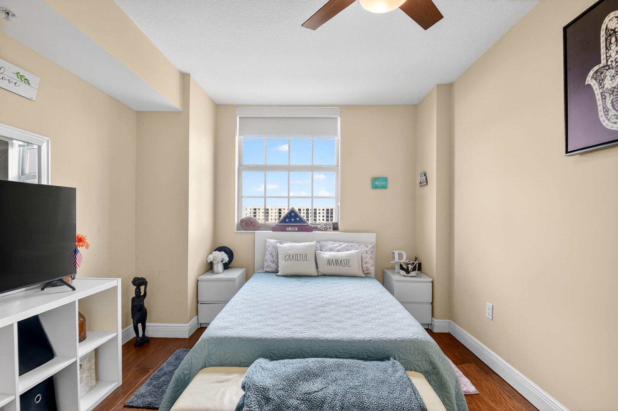 610 CLEMATIS CONDO - Residential