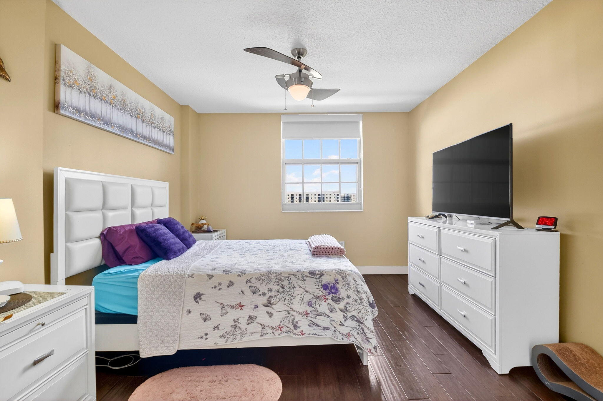 610 CLEMATIS CONDO - Residential