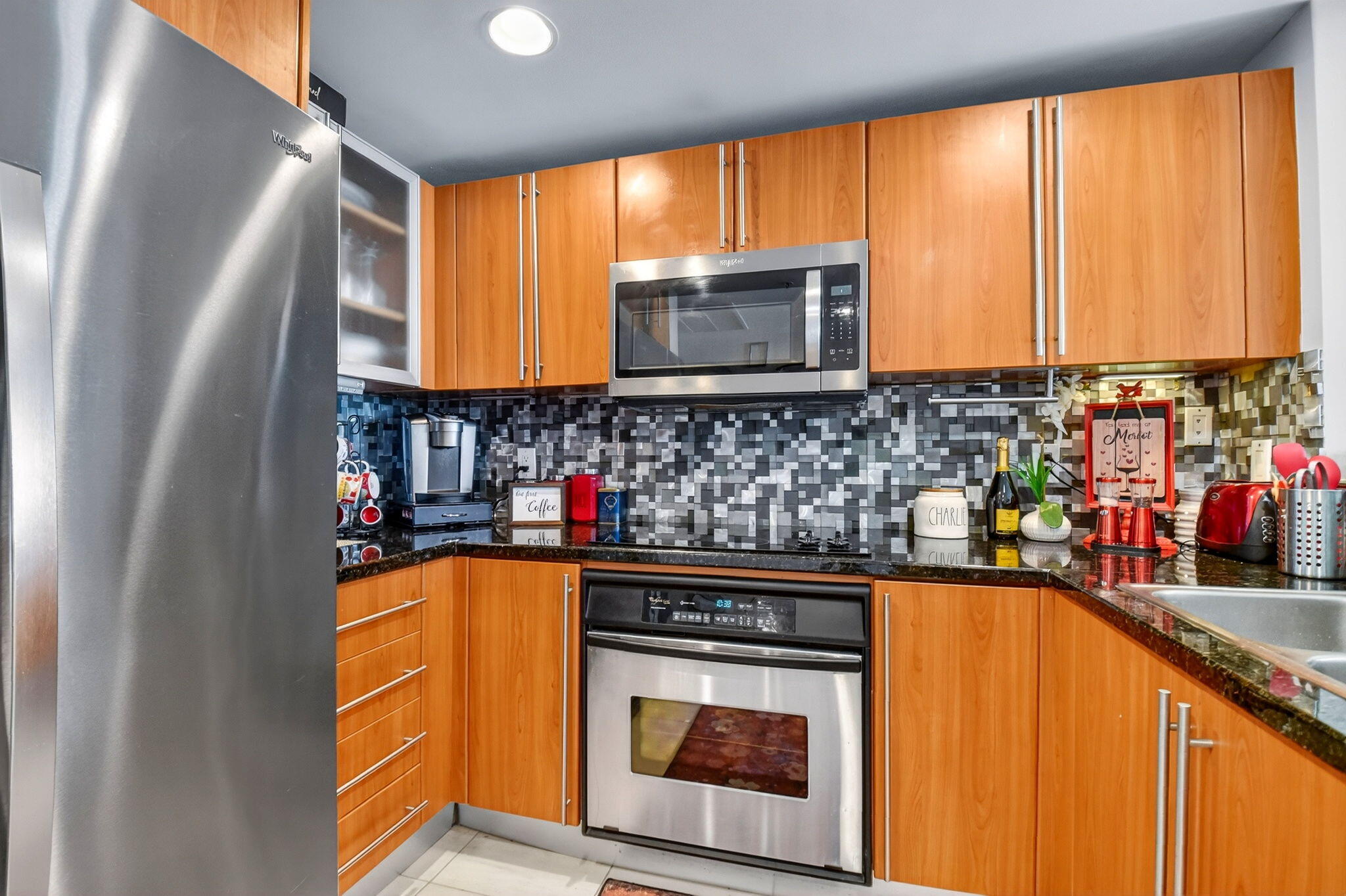 610 CLEMATIS CONDO - Residential