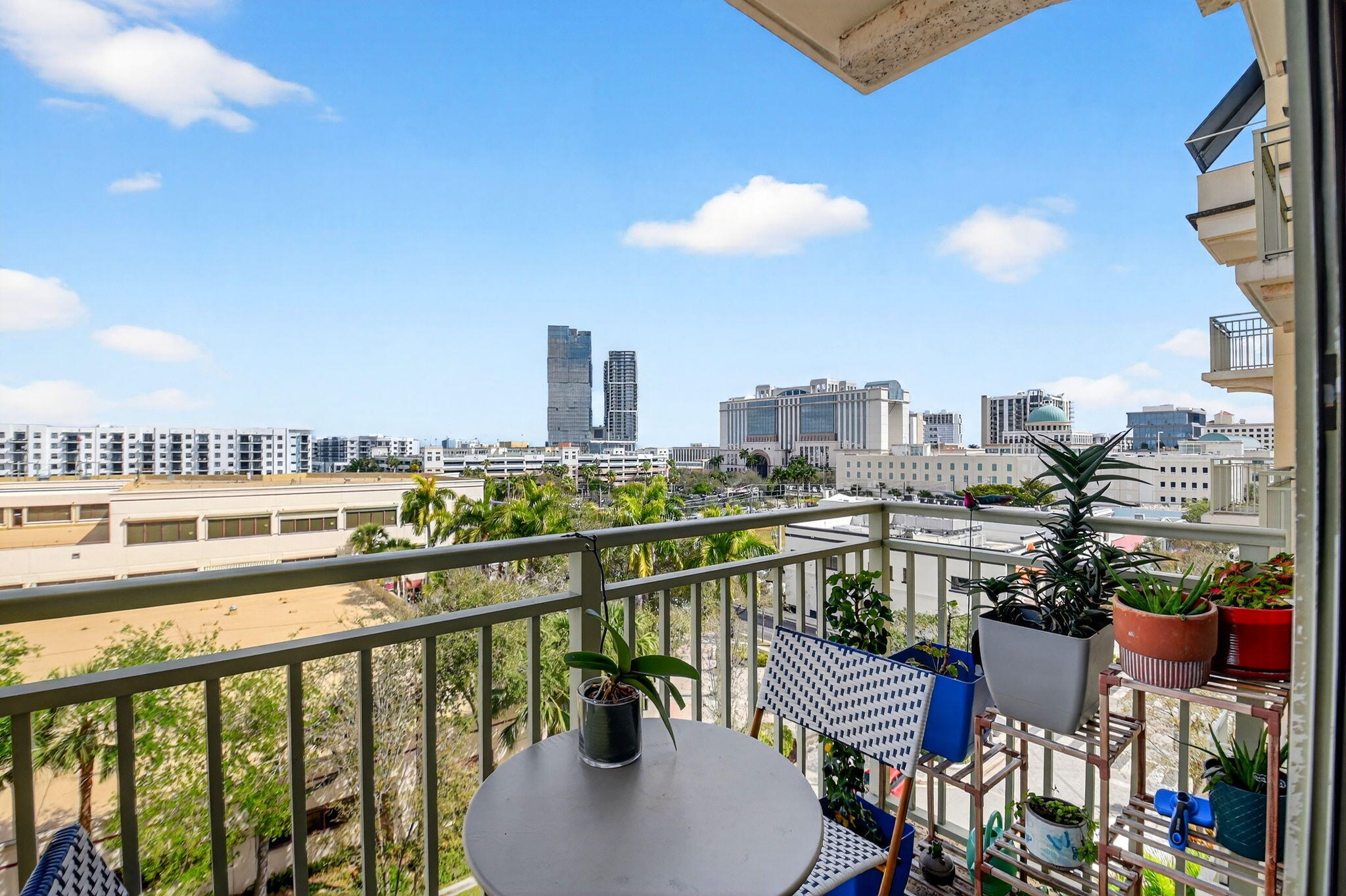 610 CLEMATIS CONDO - Residential