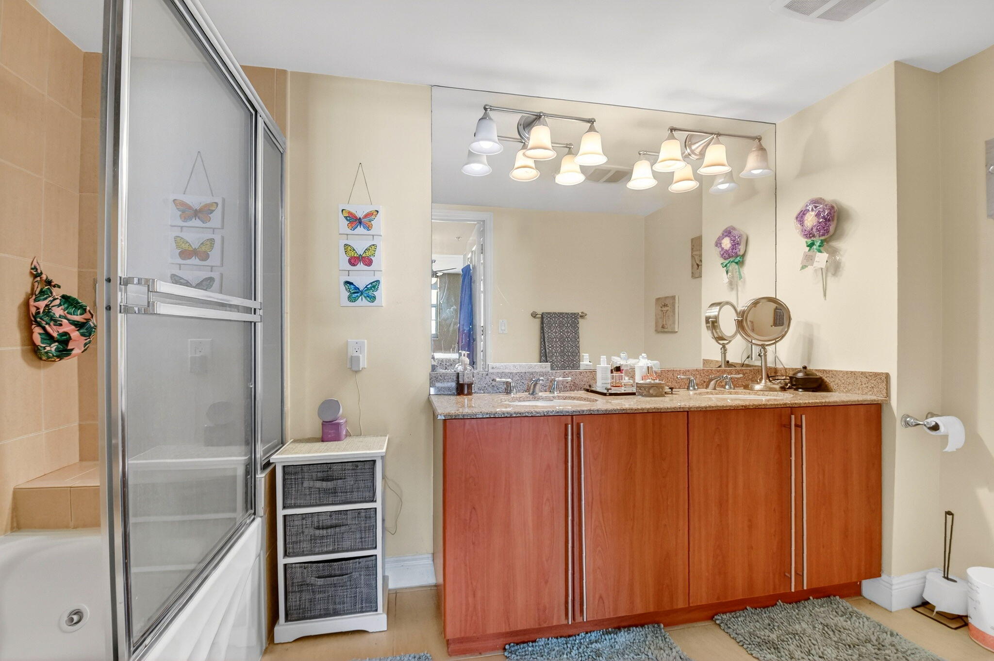 610 CLEMATIS CONDO - Residential