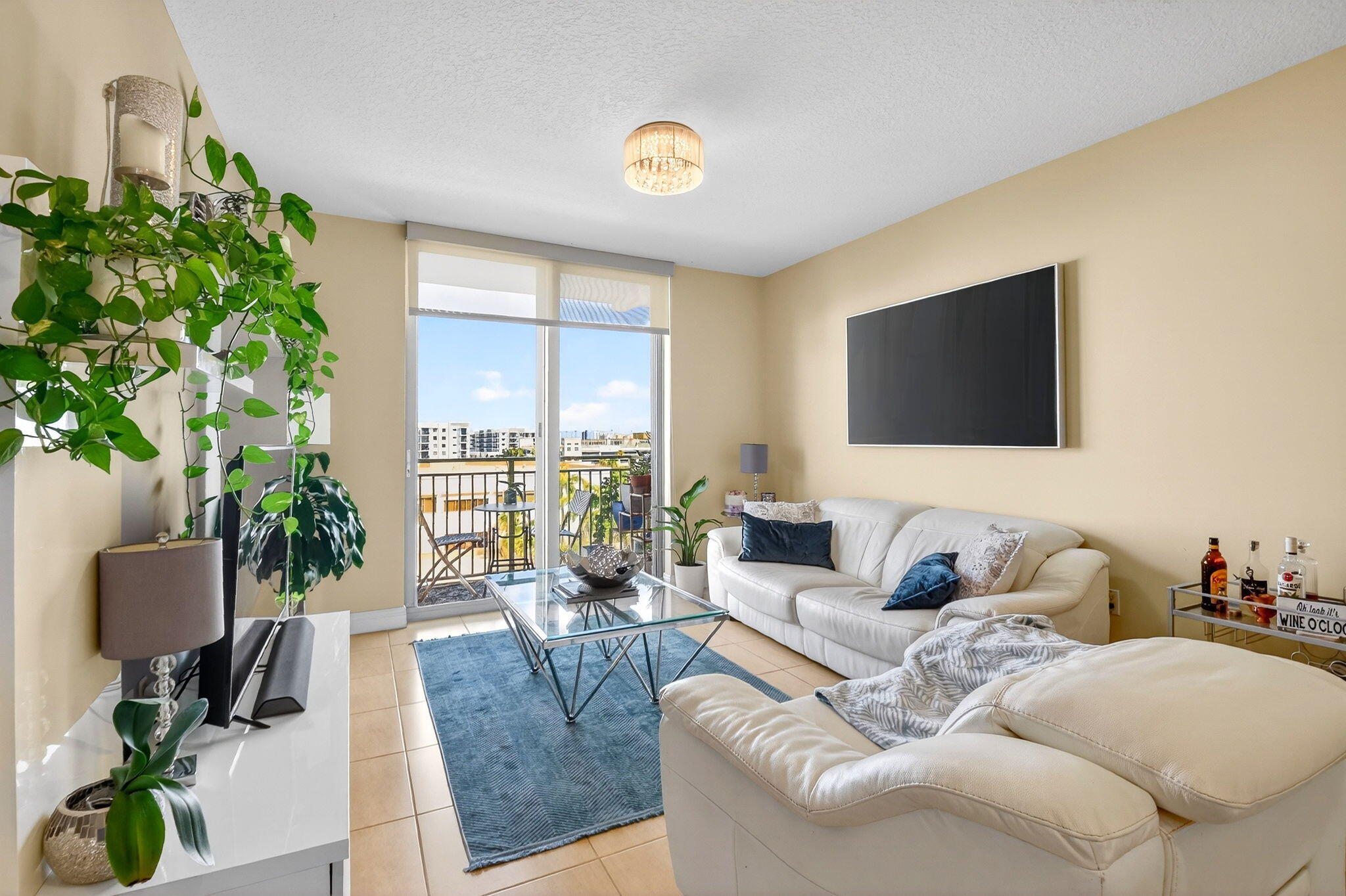 610 CLEMATIS CONDO - Residential
