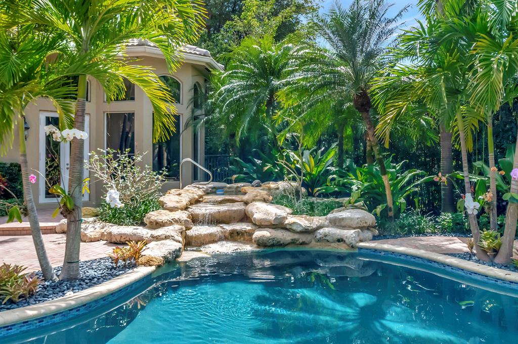 ADDISON RESERVE - Residential