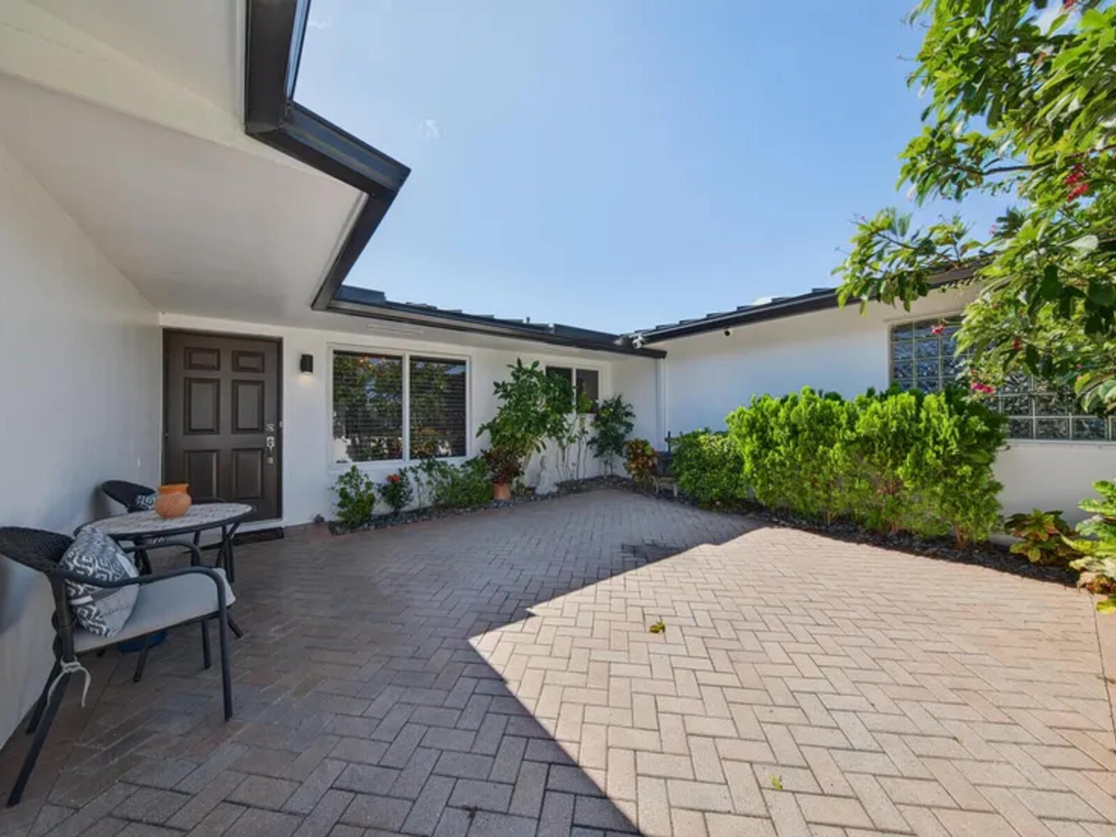 2125 NE 17TH Terrace