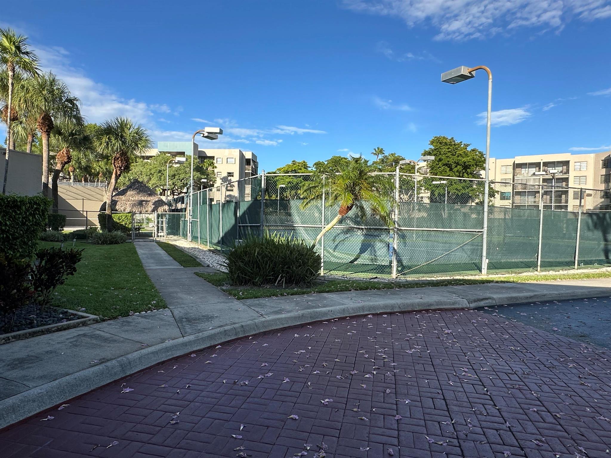 COLONY POINT 4 CONDO - Residential