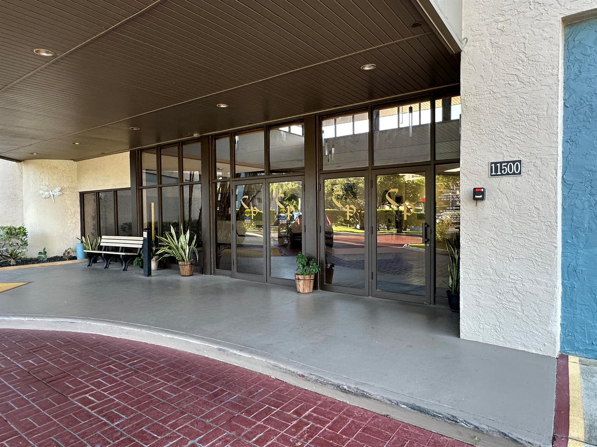 COLONY POINT 4 CONDO - Residential