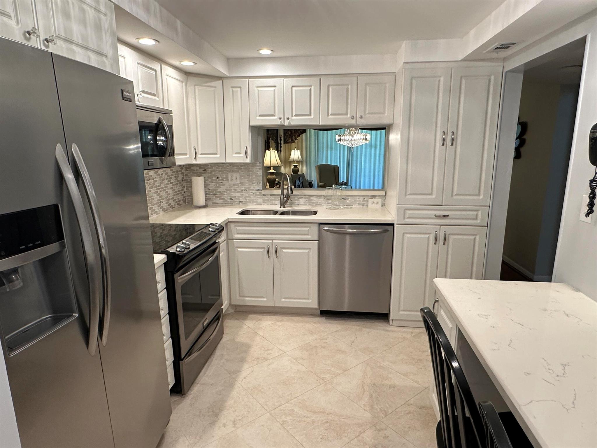 COLONY POINT 4 CONDO - Residential