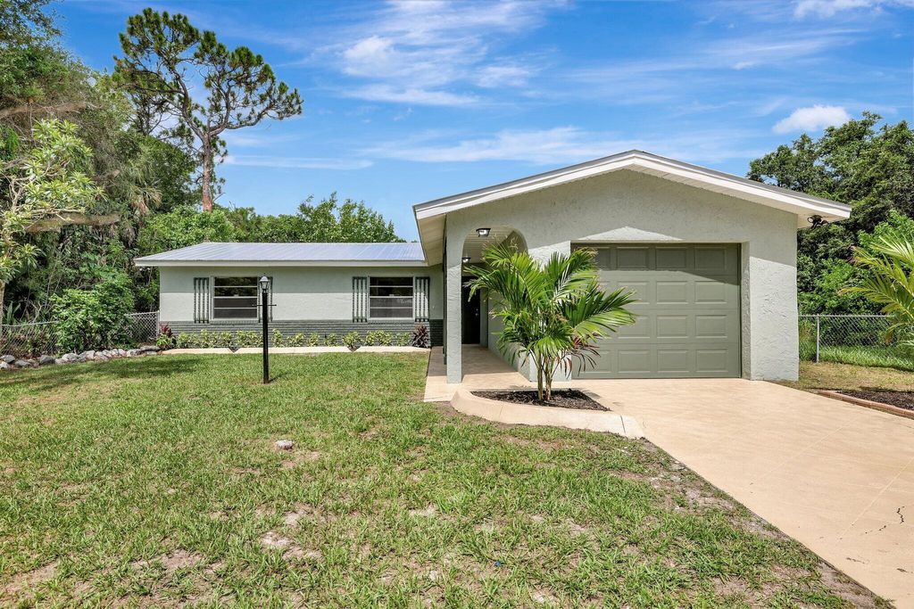 Photo of 2105 N 42nd Street, Fort Pierce, FL 34946 (MLS # R11005952)