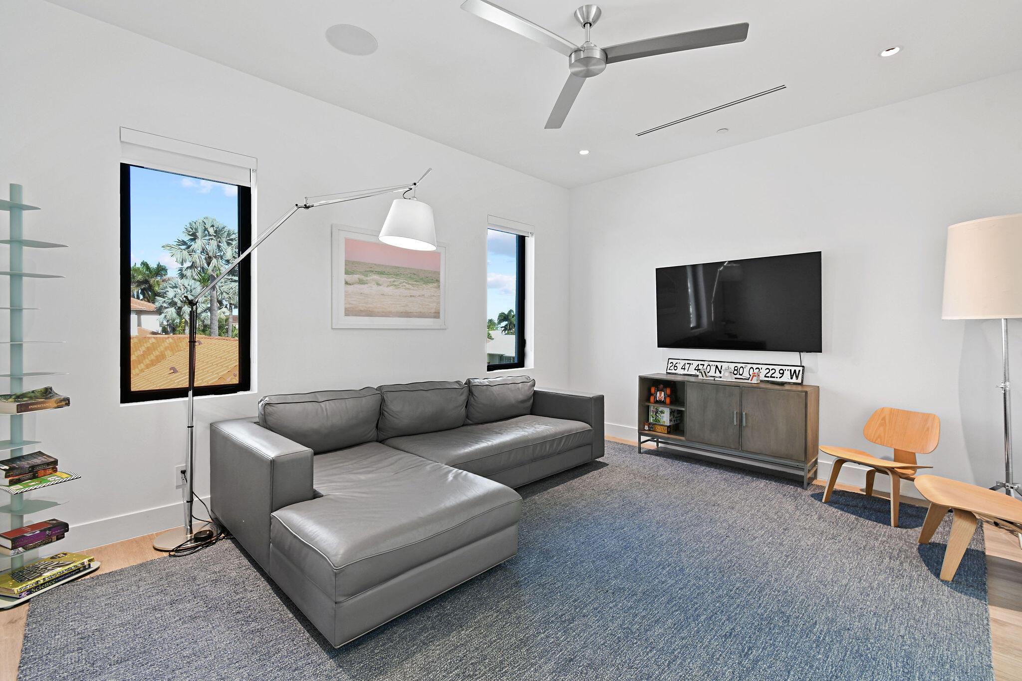 PALM BEACH ISLES 3 - Residential