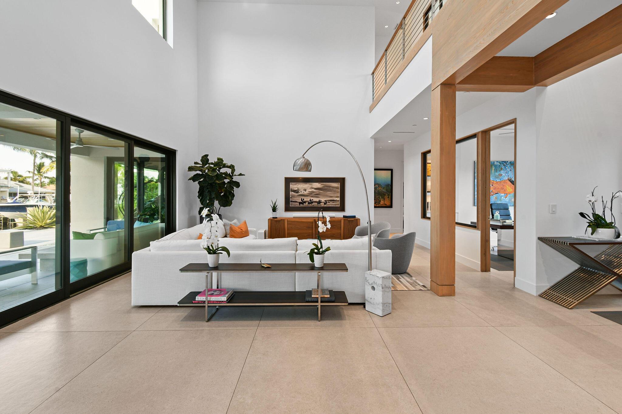 1091 Gulfstream Way