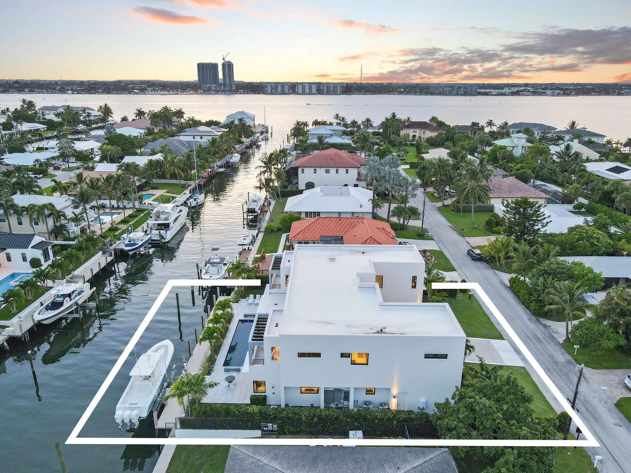 PALM BEACH ISLES 3 - Residential