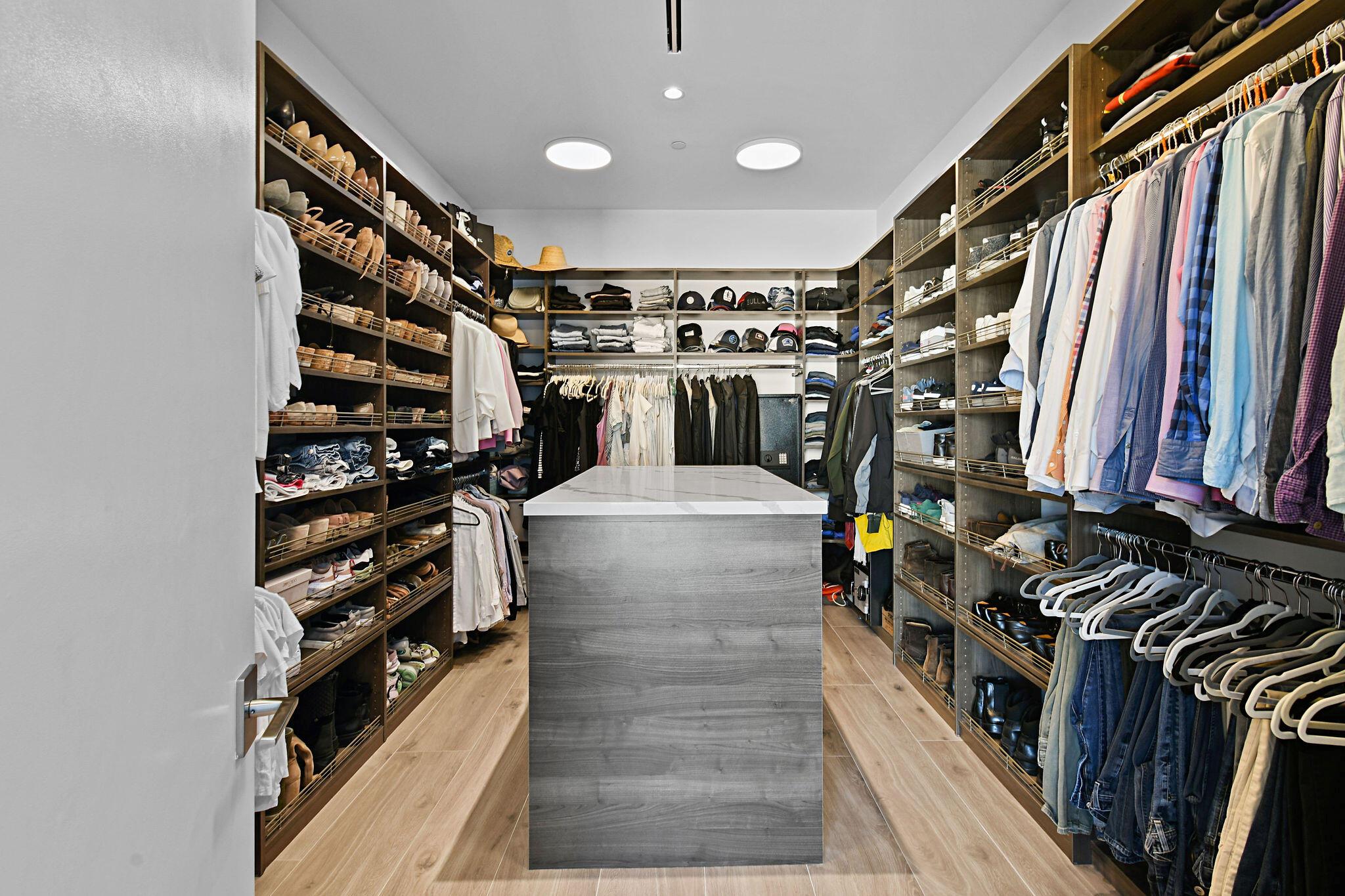 PALM BEACH ISLES 3 - Residential