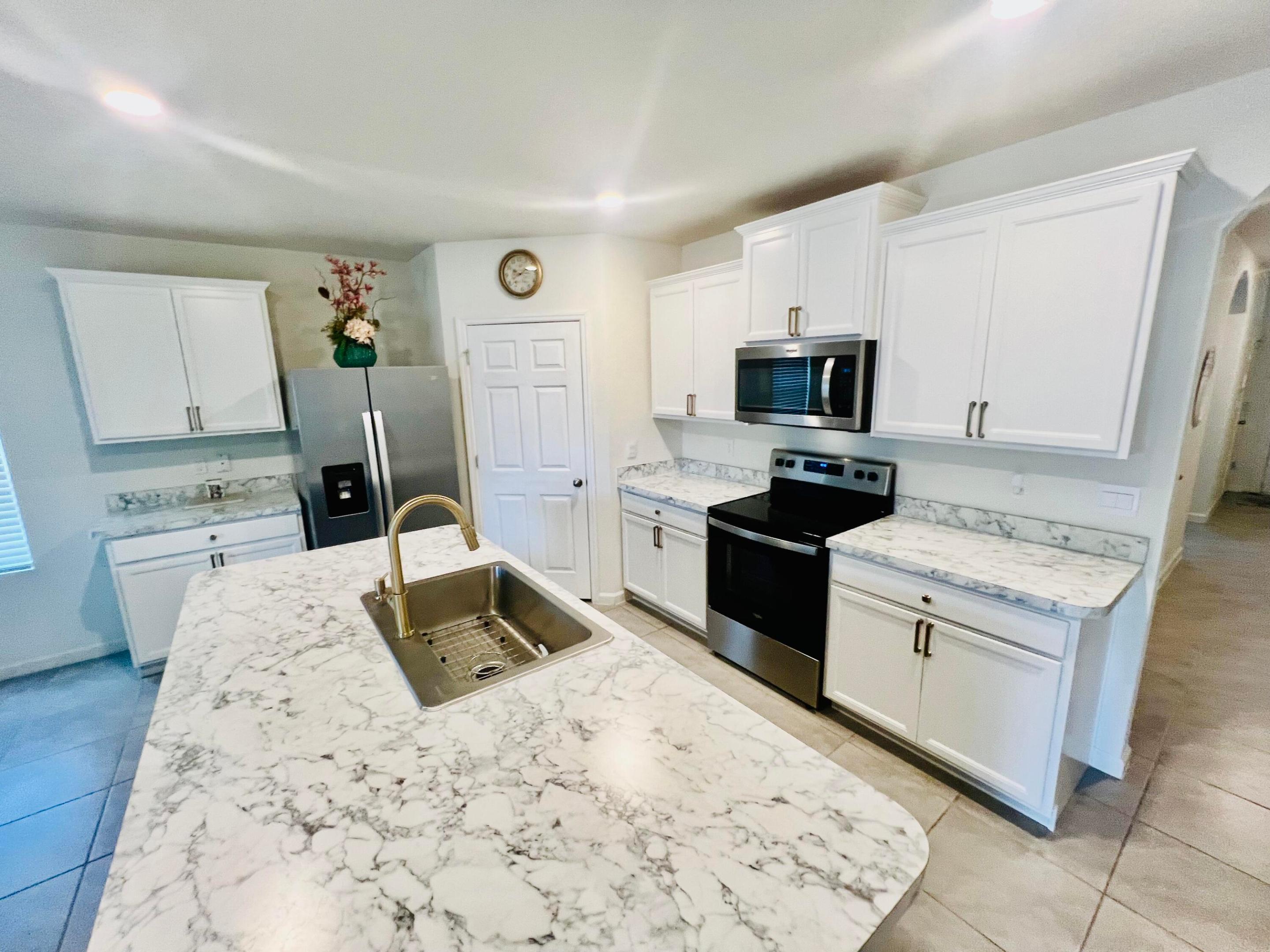 SEBASTIAN HIGHLANDS UNIT 10 - Residential