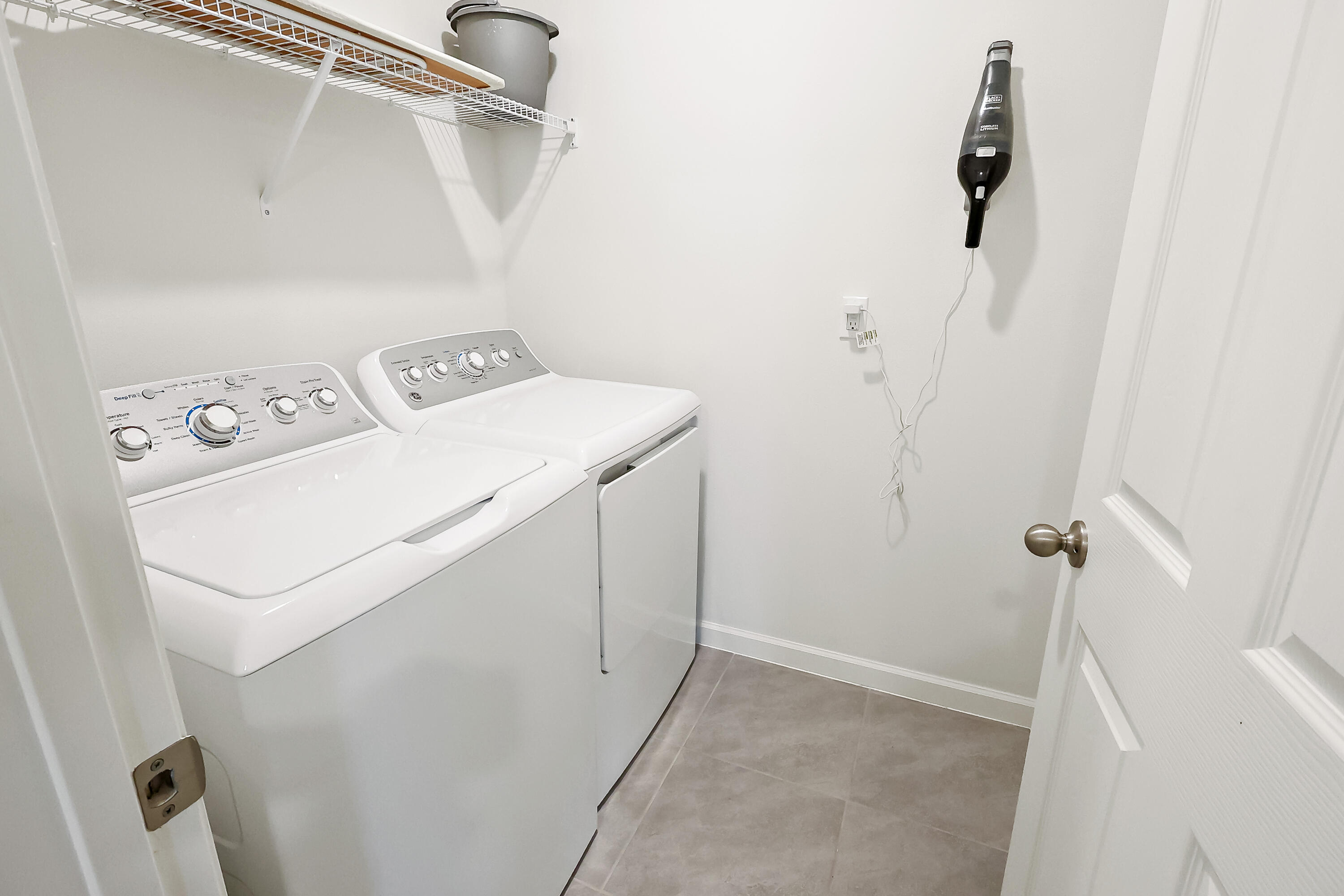 SEBASTIAN HIGHLANDS UNIT 10 - Residential