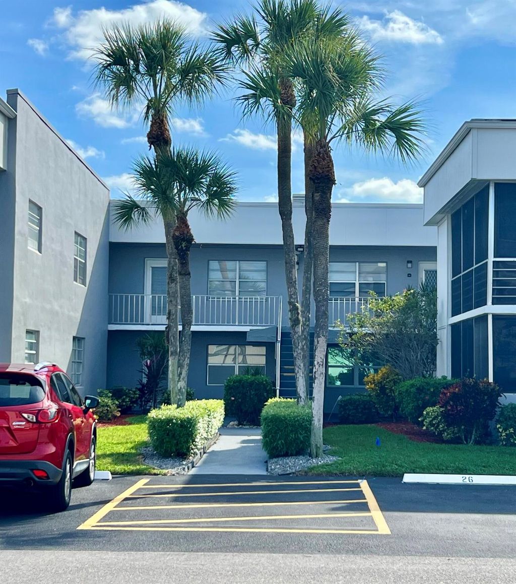 Photo of 150 Burgundy D #D, Delray Beach, FL 33484 (MLS # R11145729)