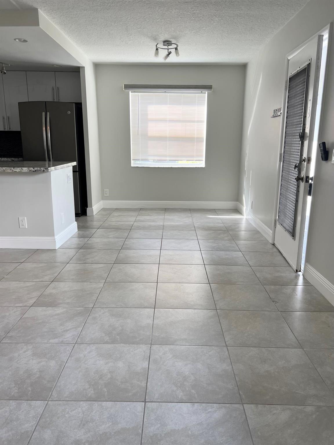 KINGS POINT BURGUNDY - Residential Lease