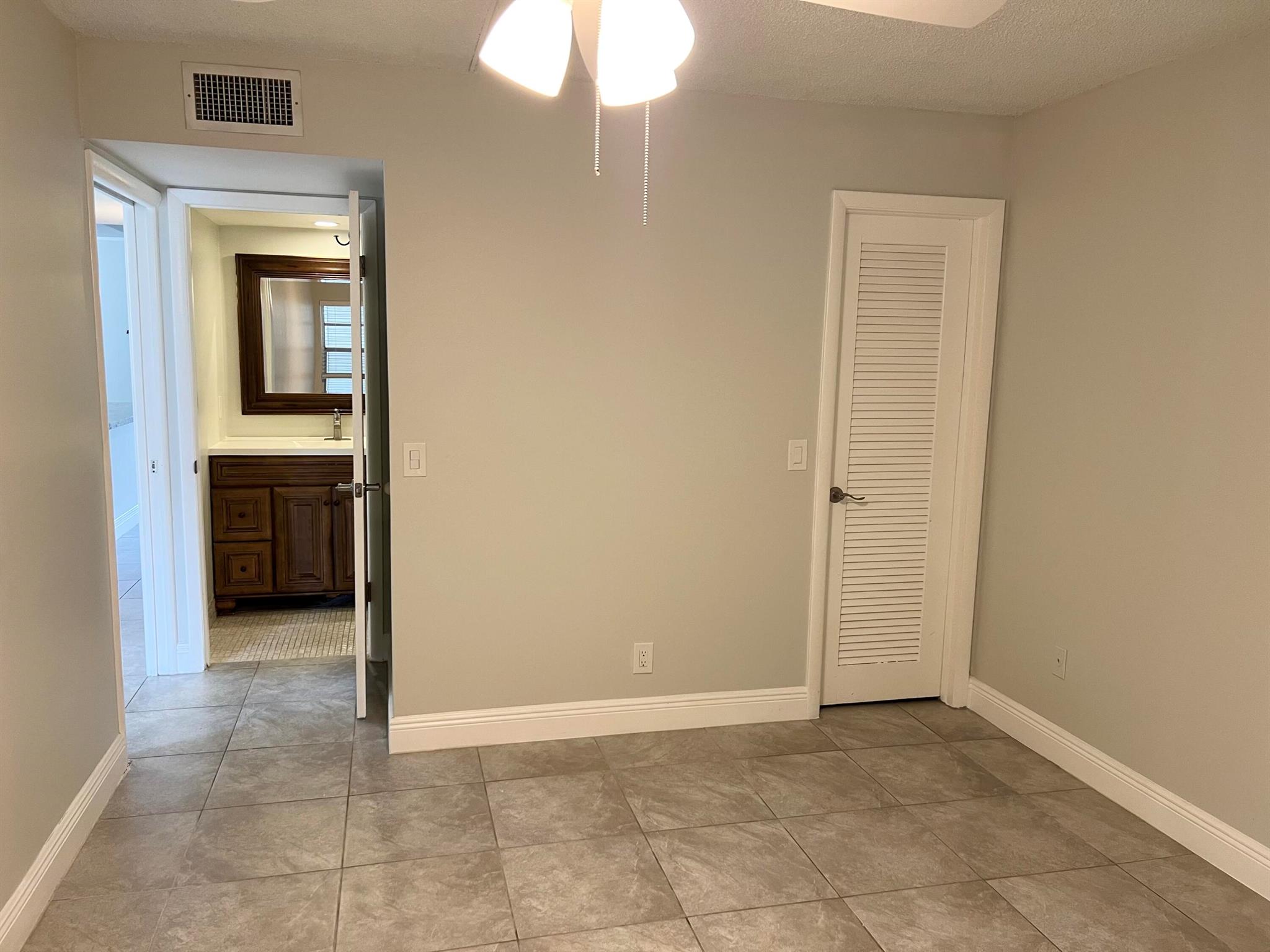 KINGS POINT BURGUNDY - Residential Lease