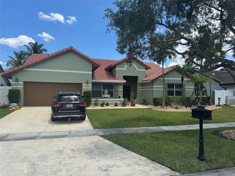 Single Family Residence in Pembroke Pines FL 16218 15th St St.jpg