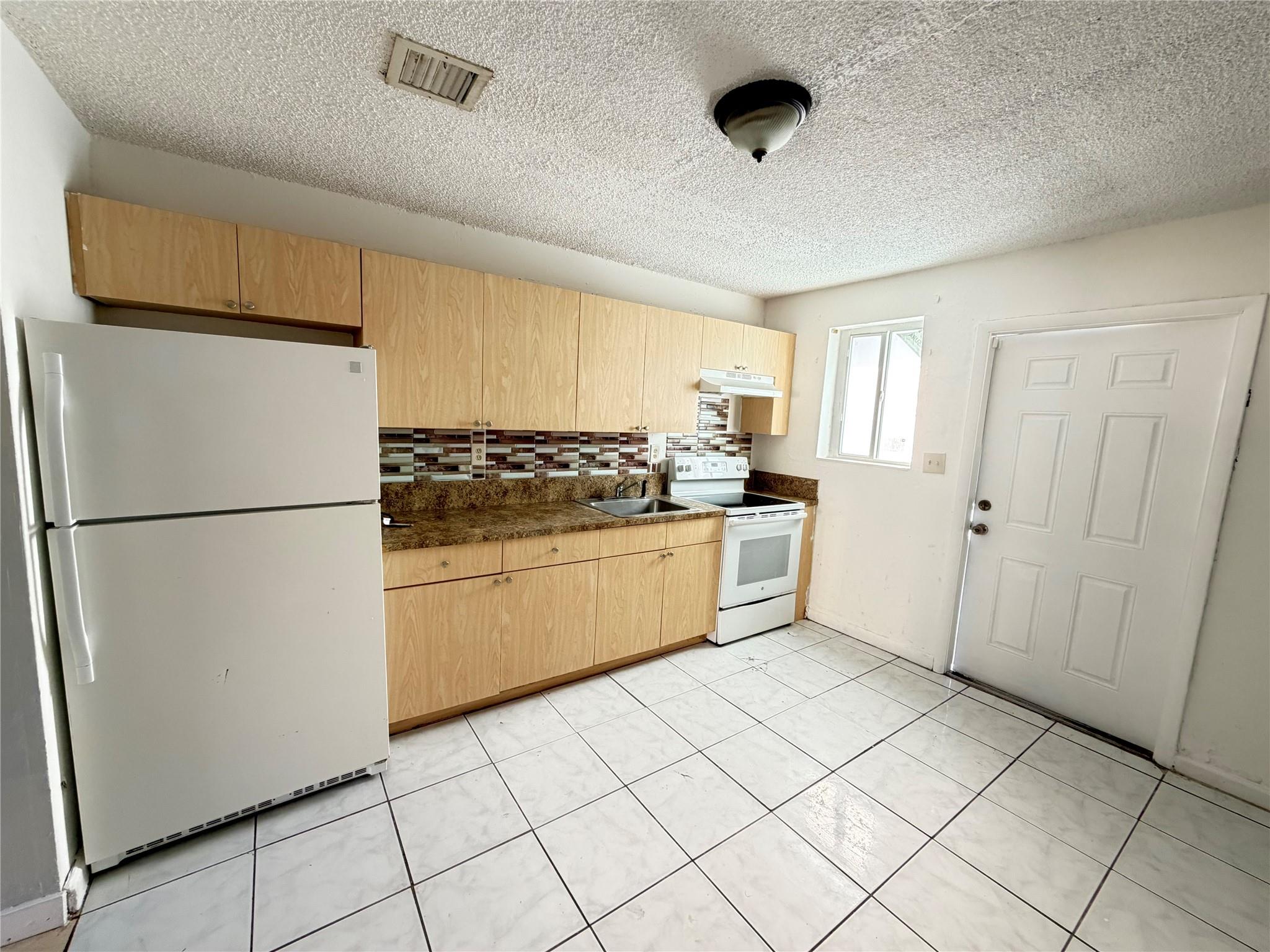 WASHINGTON PARK FOURTH - Residential Lease