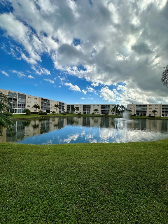 Meadowbrook Lakes - Residential