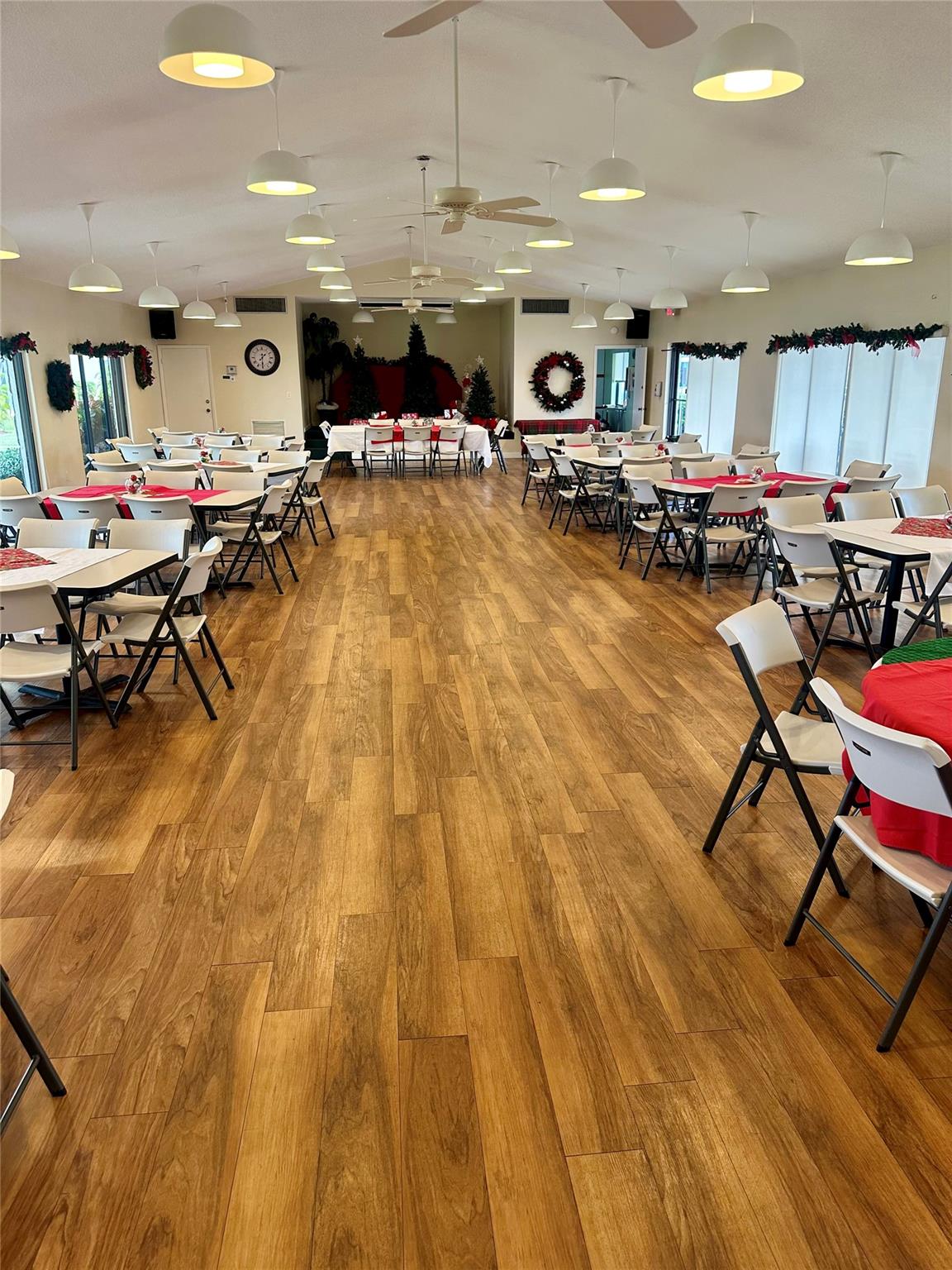 Meadowbrook Lakes - Residential