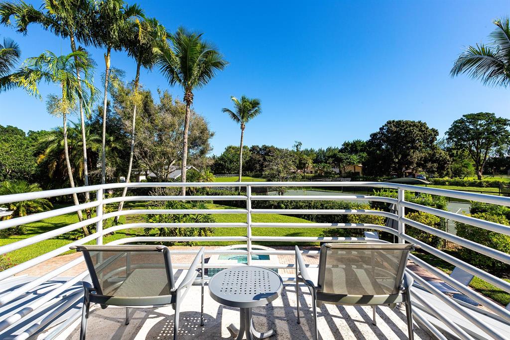 PALM BEACH FARMS CO 3 - Residential