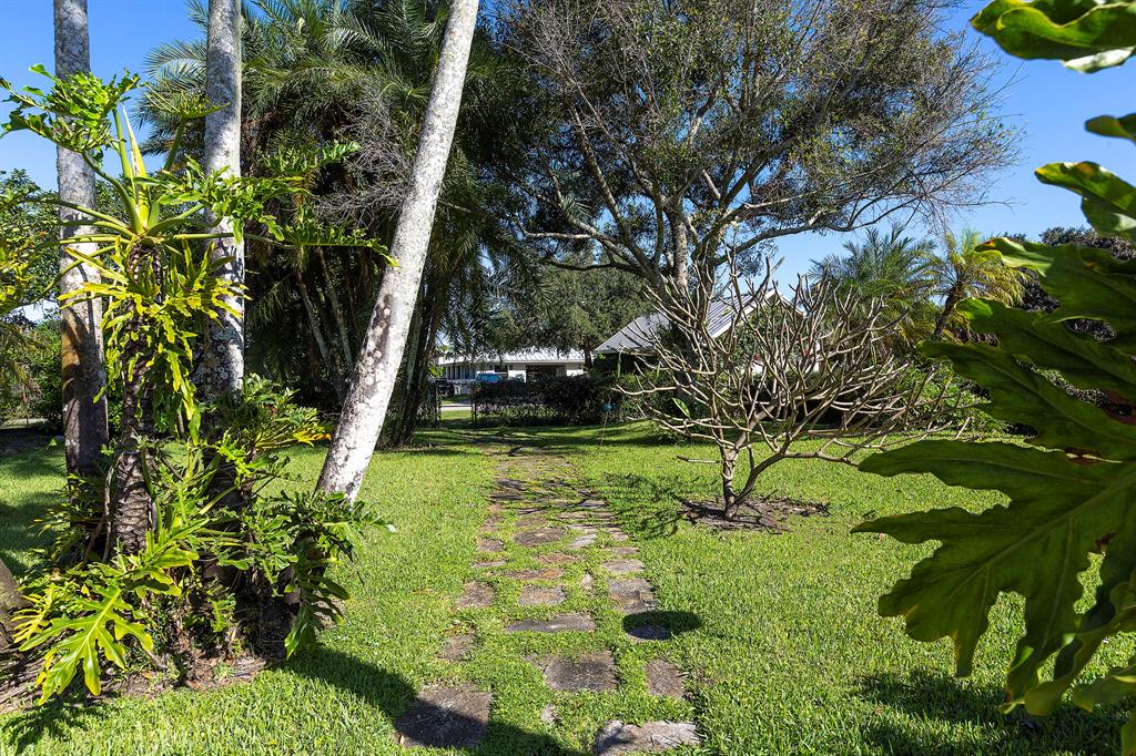 PALM BEACH FARMS CO 3 - Residential