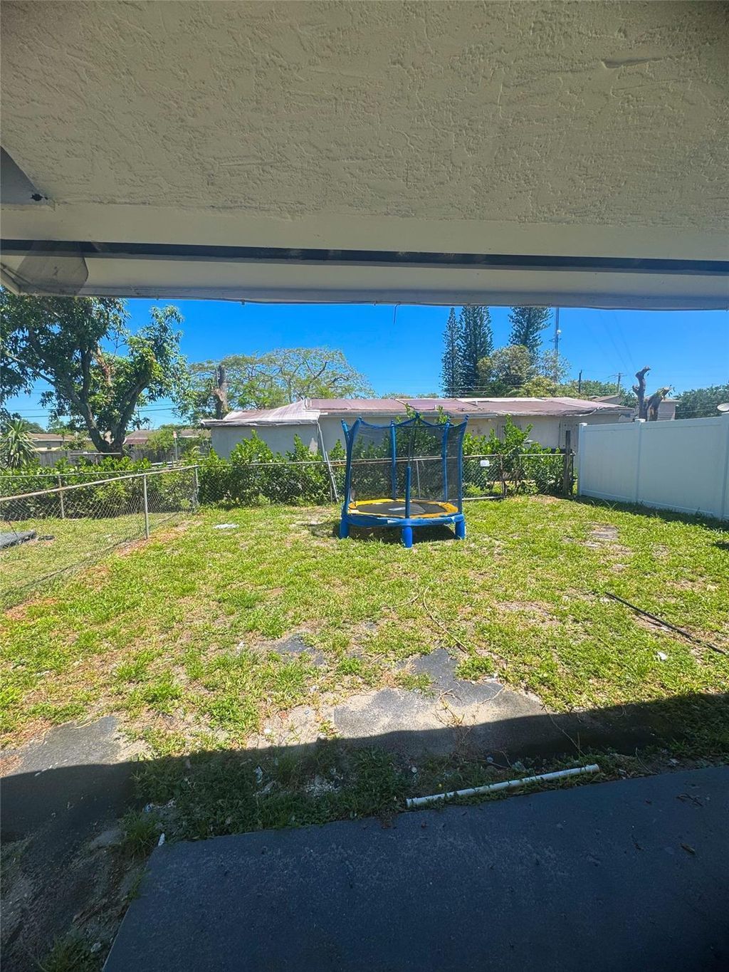 Photo of 2647 NW 20th Street, Fort Lauderdale, FL 33311 (MLS # R11132949)