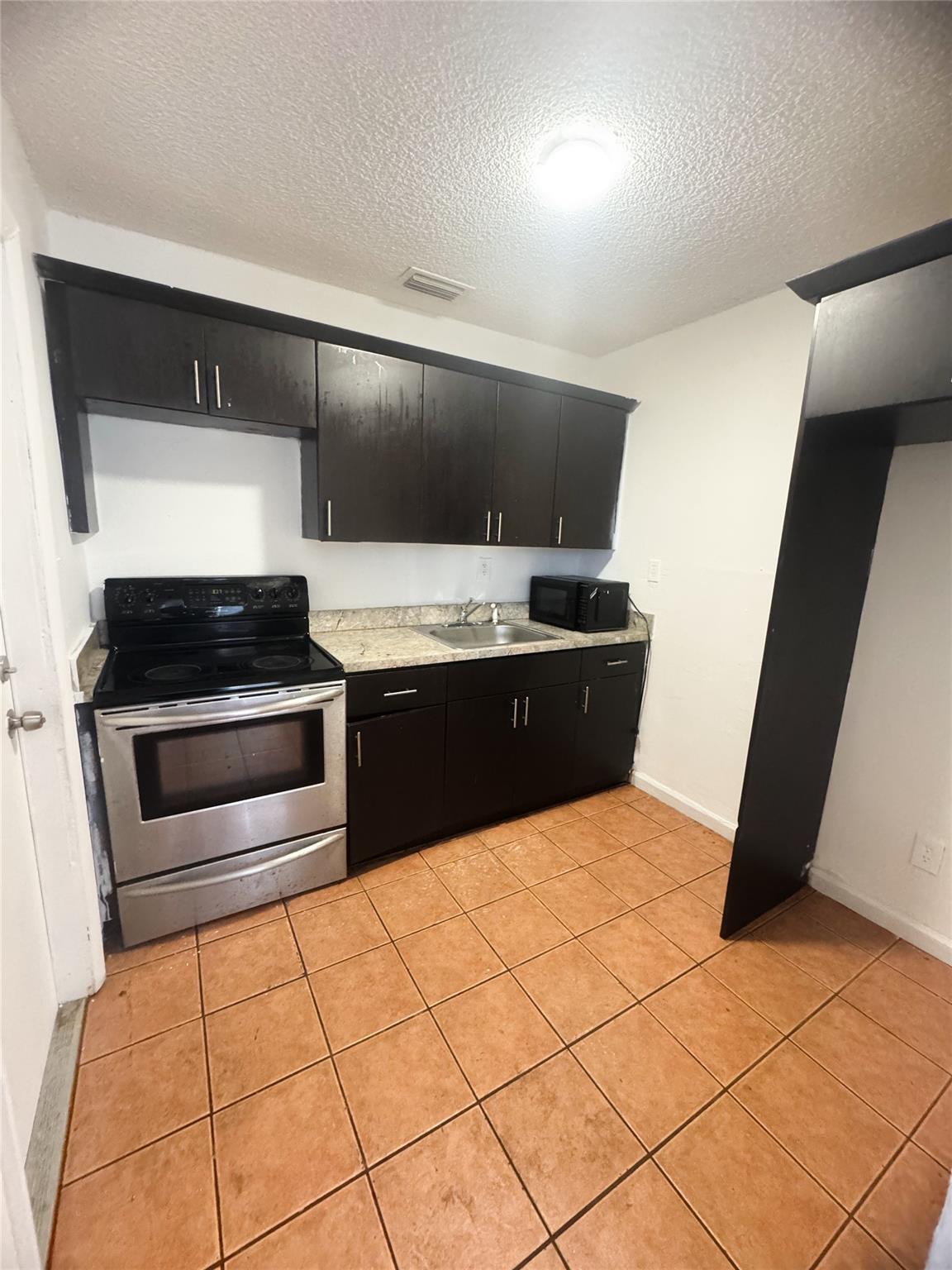 NORTH WEST LAUDERDALE - Residential Lease