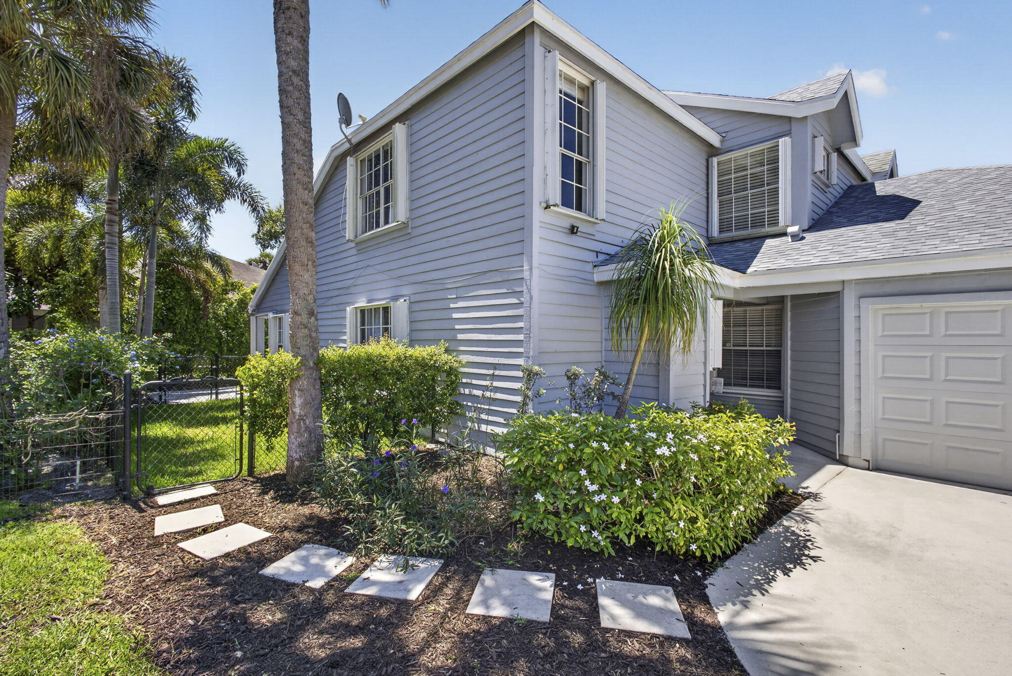 EMERALD FOREST OF WELLINGTON - Residential