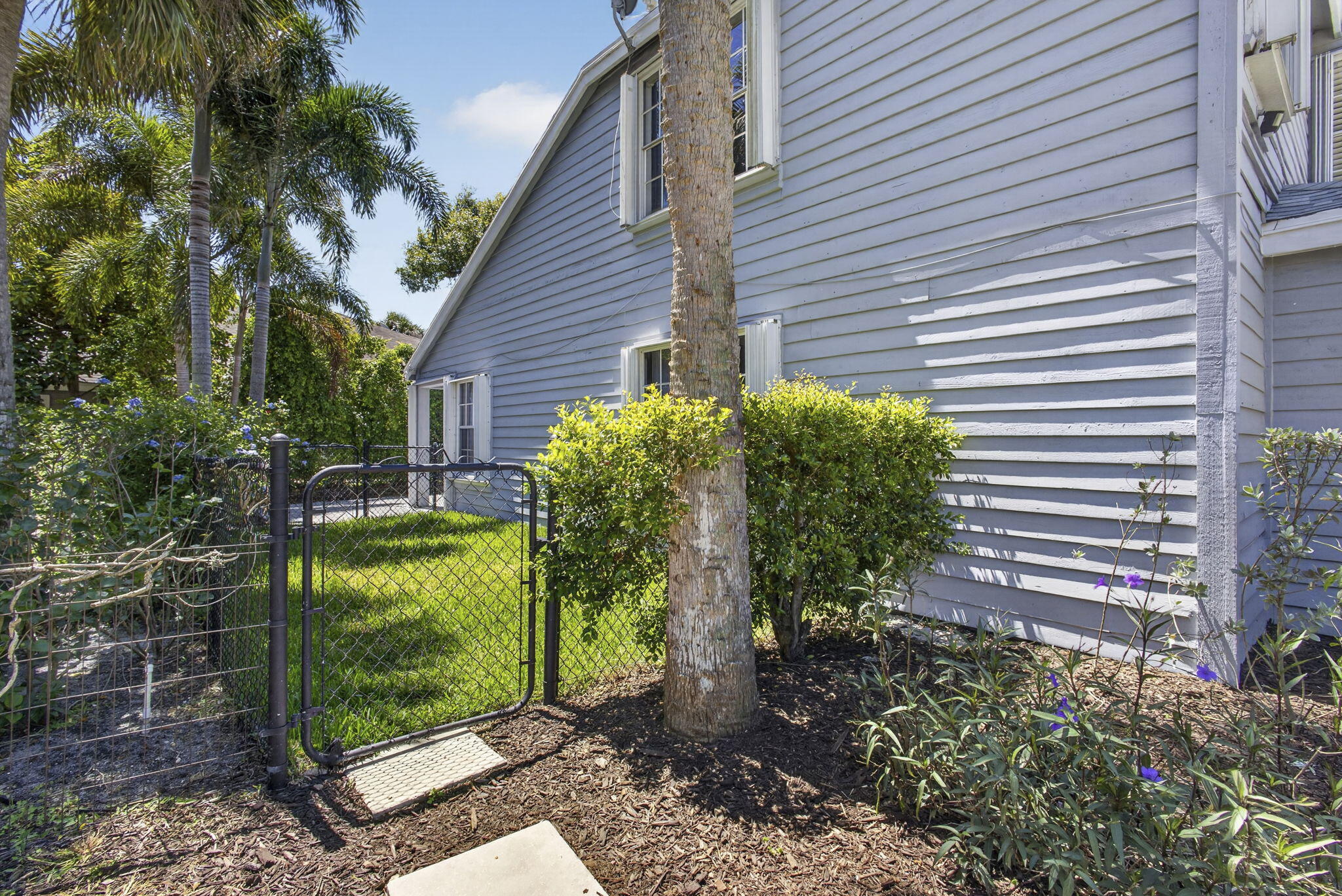 EMERALD FOREST OF WELLINGTON - Residential