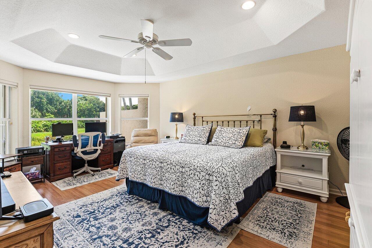 VALENCIA LAKES 3 - Residential