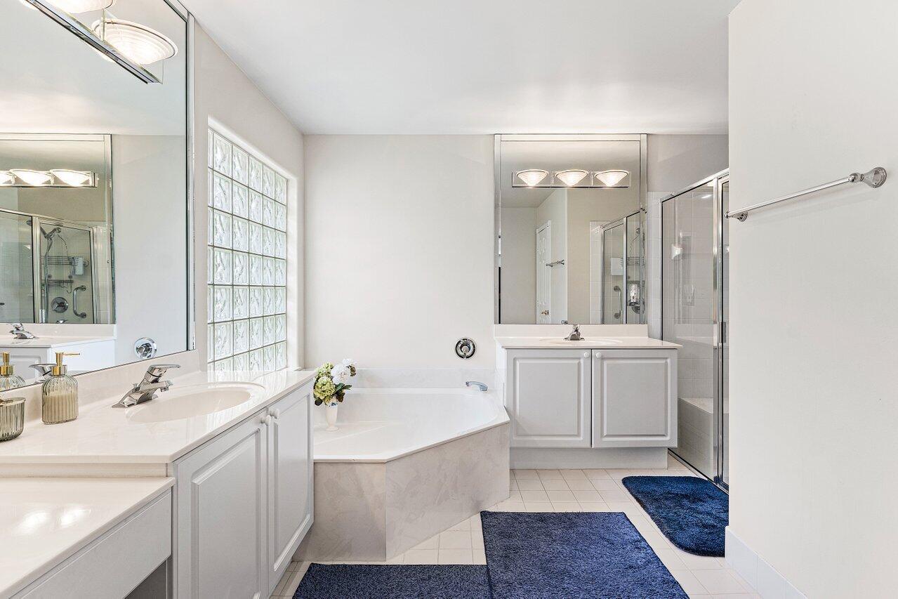 VALENCIA LAKES 3 - Residential